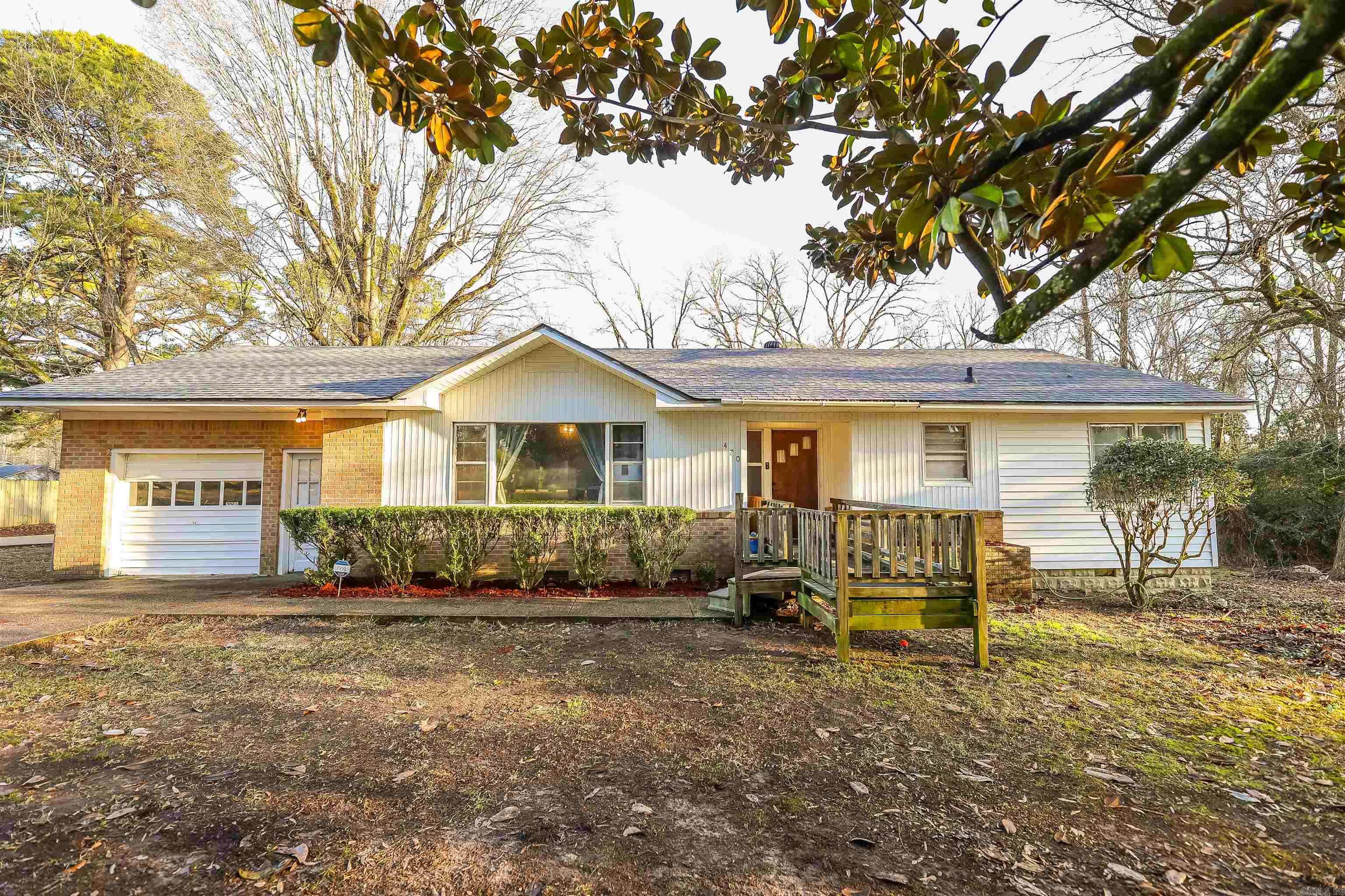Camden, AR 71701,420 Sales St
