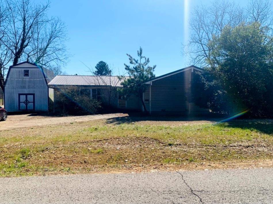 Prescott, AR 71857,860 Ash Street