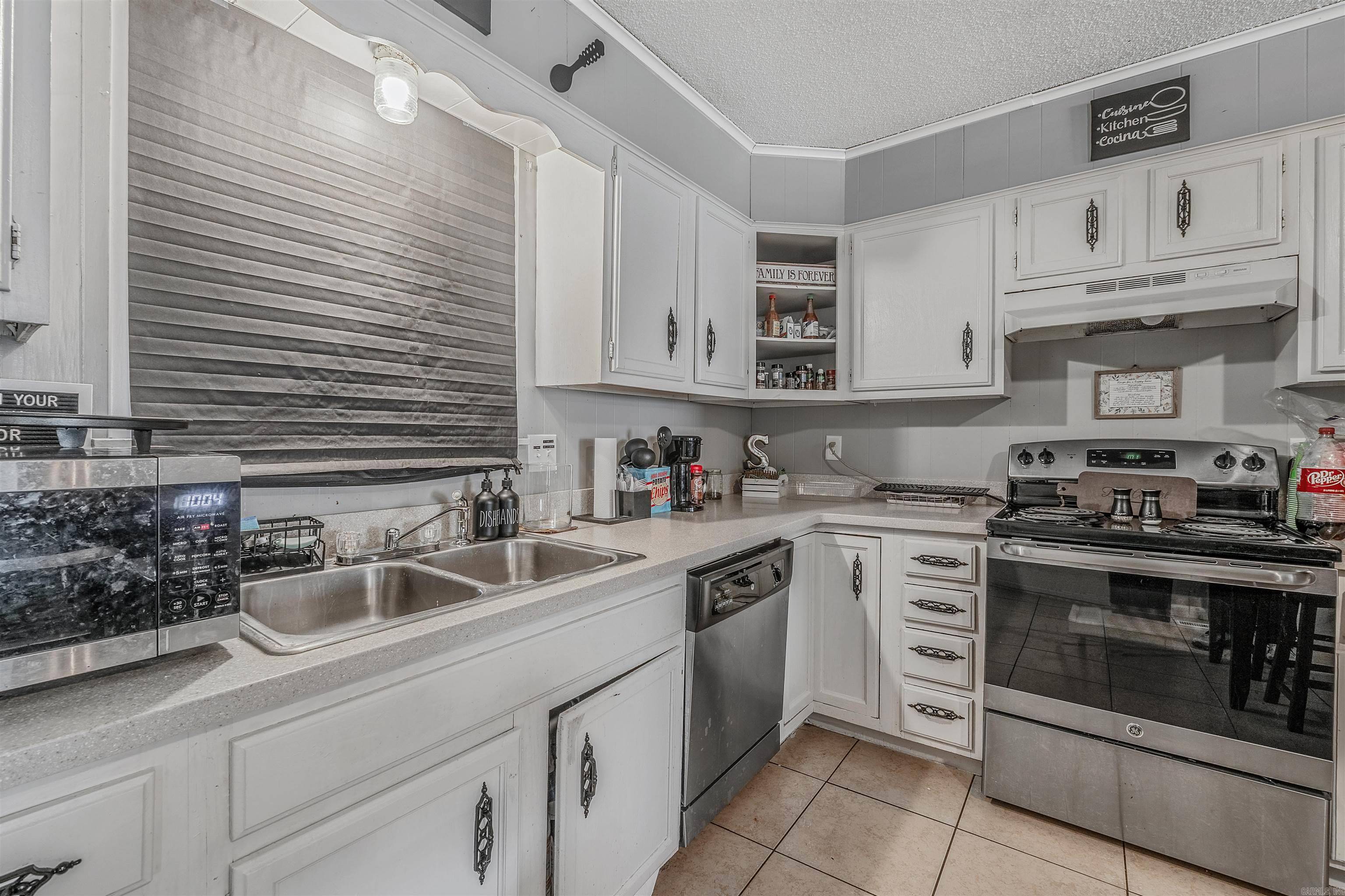 Sherwood, AR 72120,615 & 617 Brierly Dr