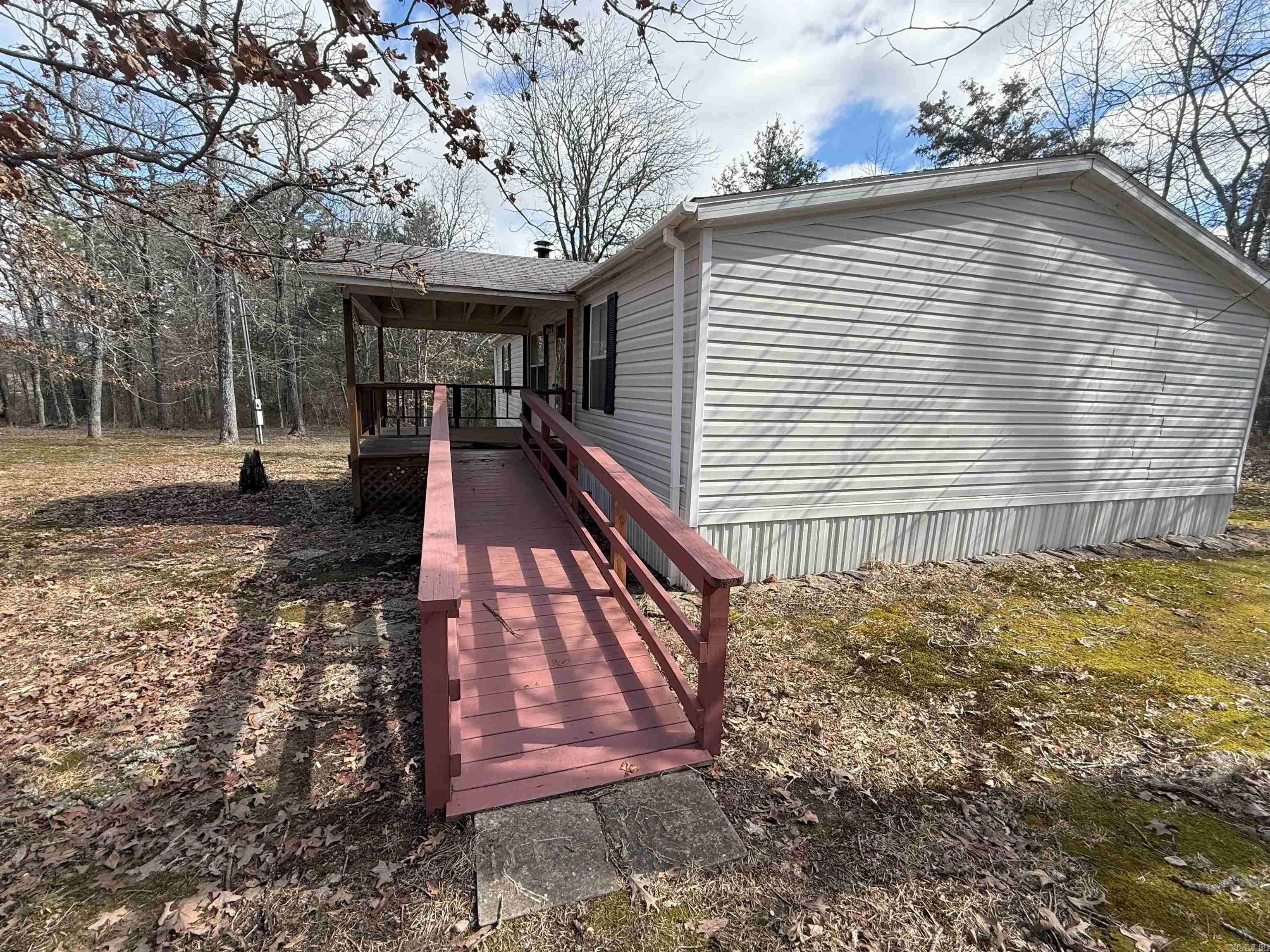 Higden, AR 72067,12058 Hwy 92 E