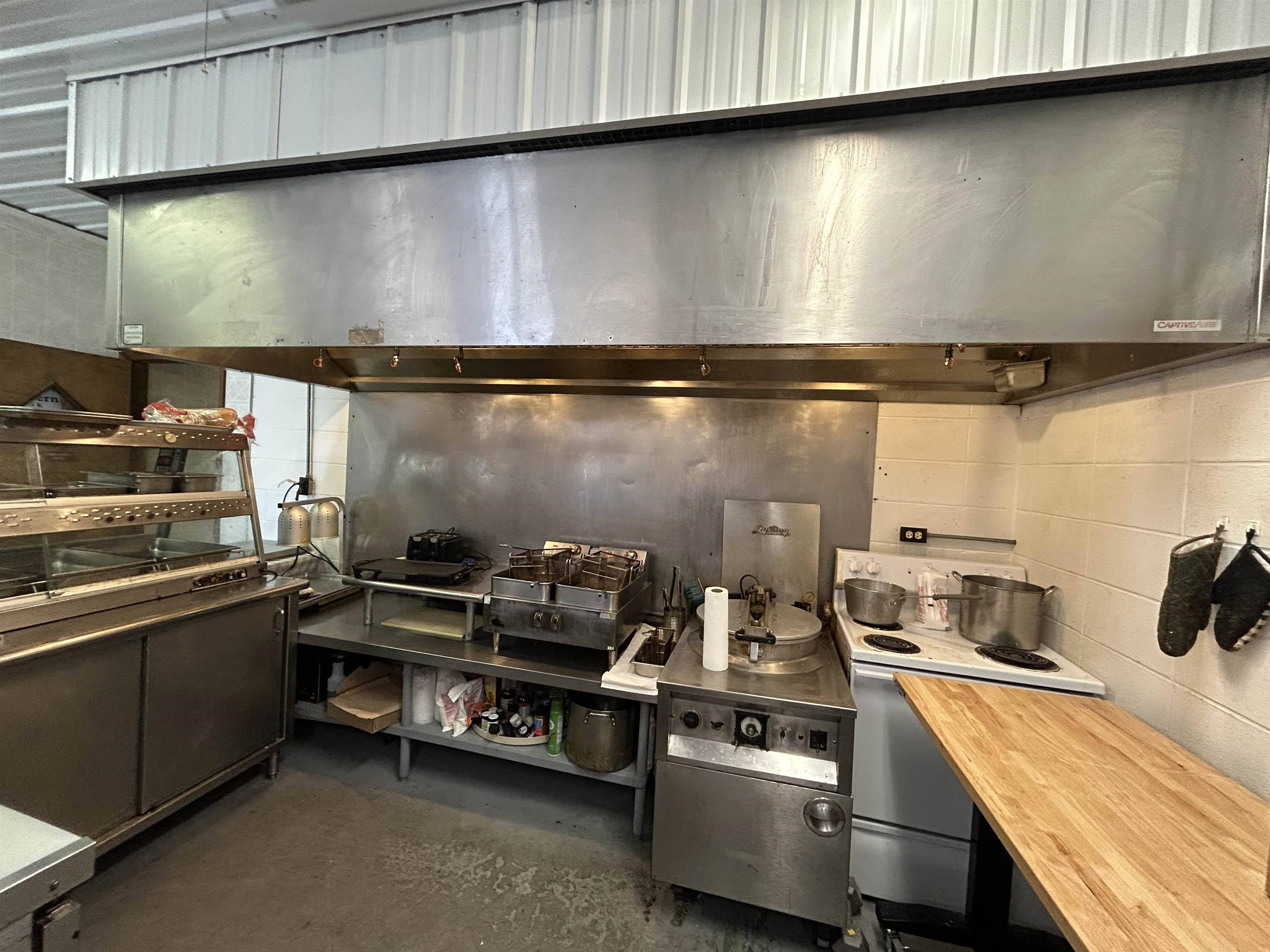 Alton, MO 65606,304 S Market Street