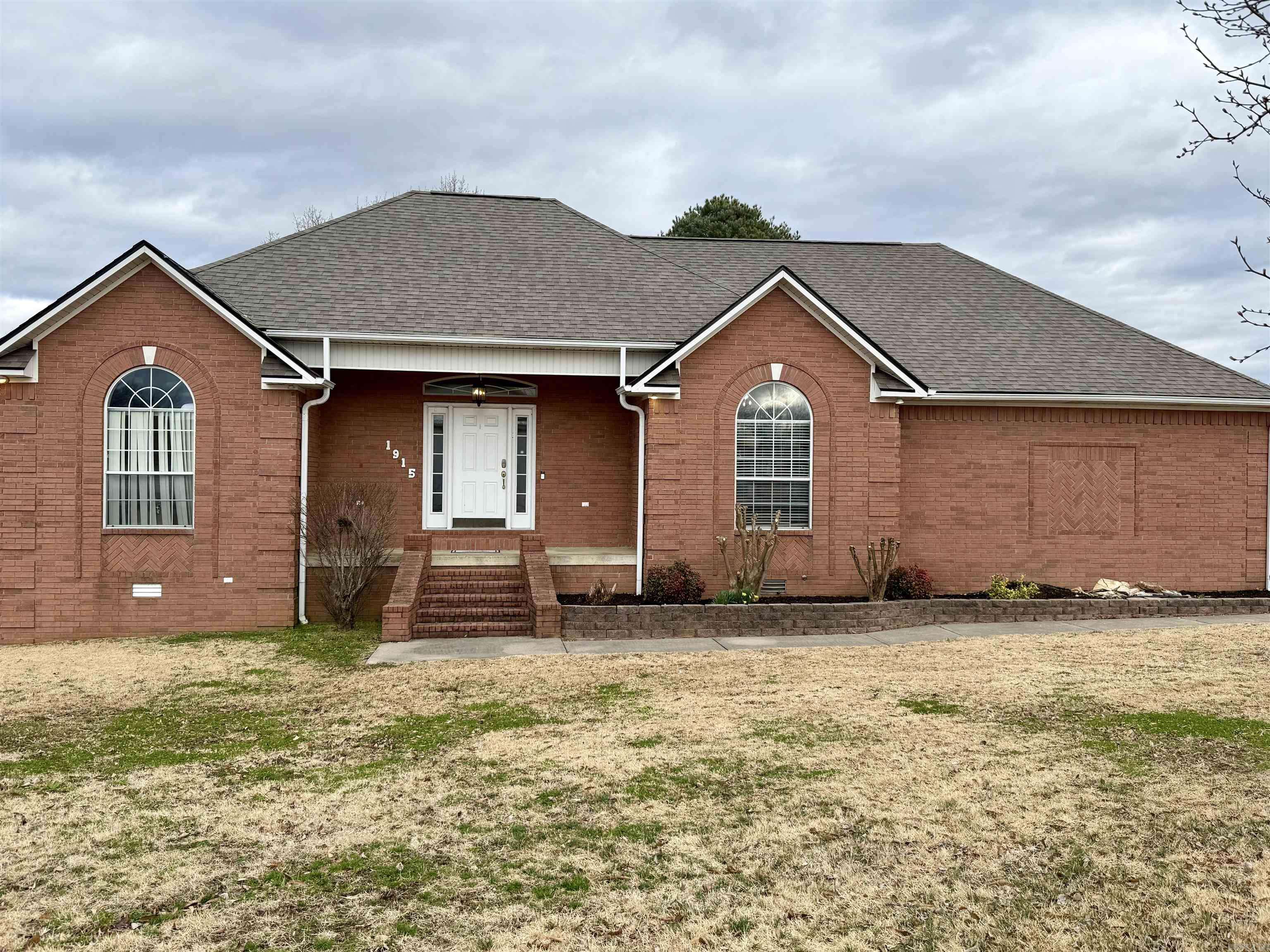 Paragould, AR 72450,1915 N 29 Street