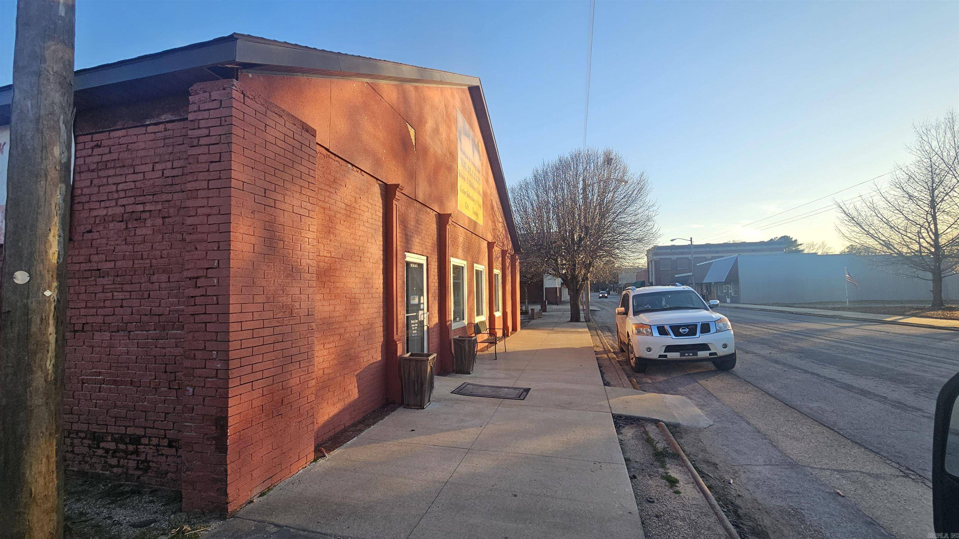 Corning, AR 72422,412 SW Second Street