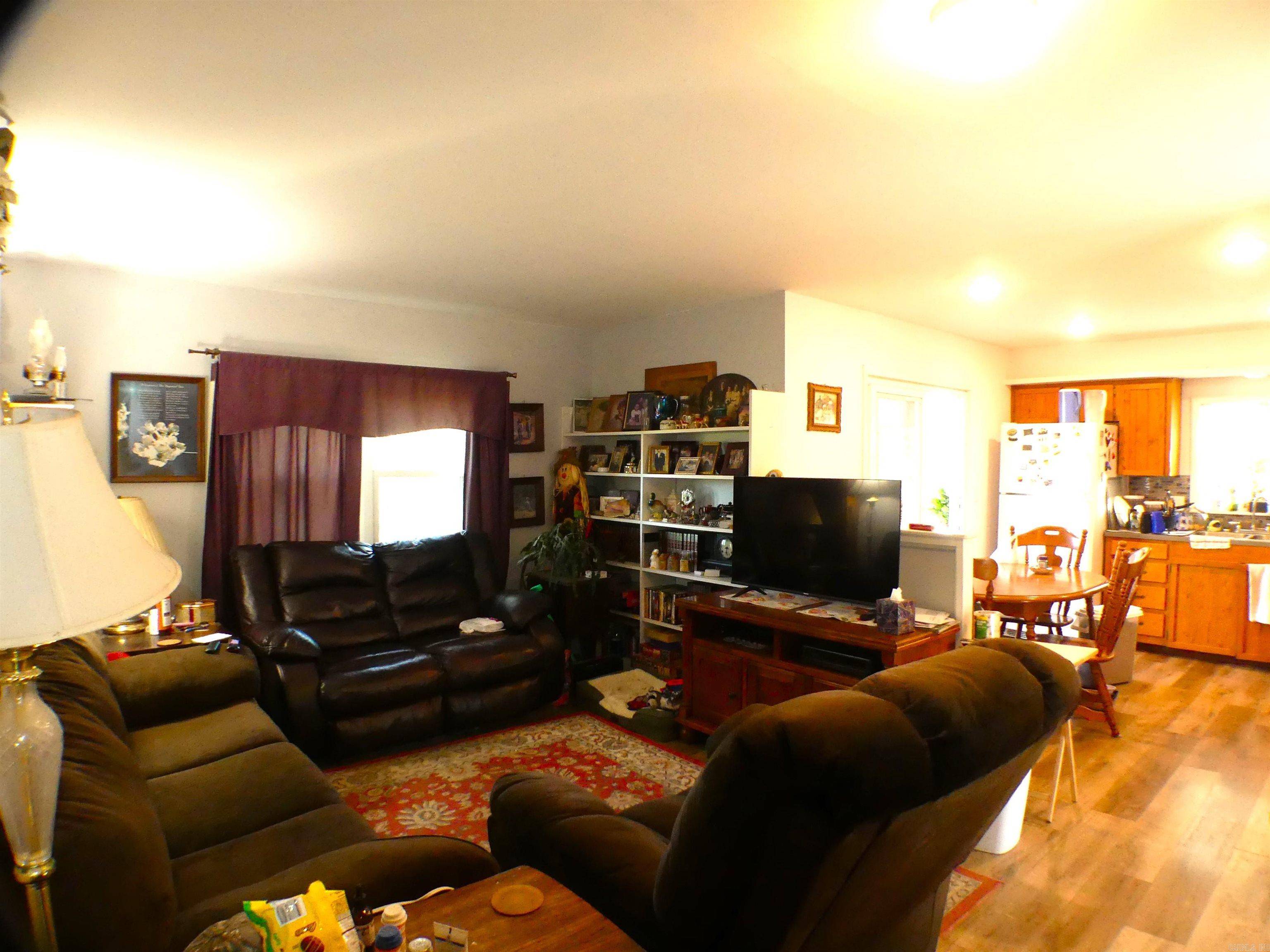 Mena, AR 71953,448 S Polk Road 41