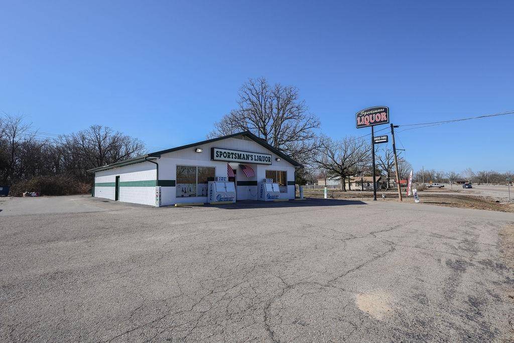 Mountain Home, AR 72653,2511 Hwy 5 S