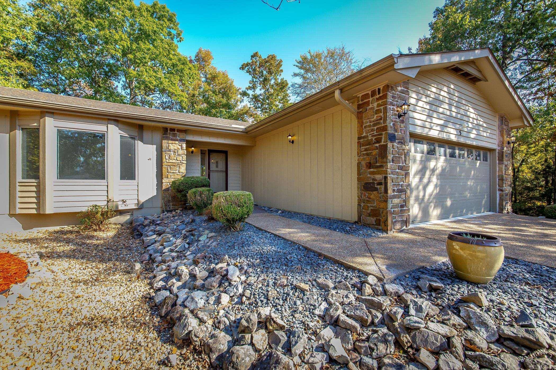 Hot Springs Village, AR 71909,5 Atrayente Lane