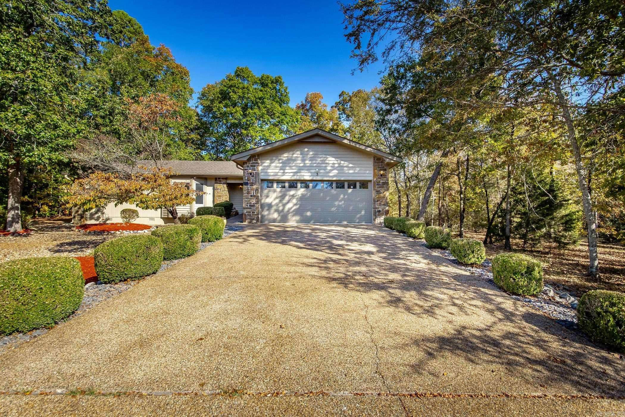 Hot Springs Village, AR 71909,5 Atrayente Lane