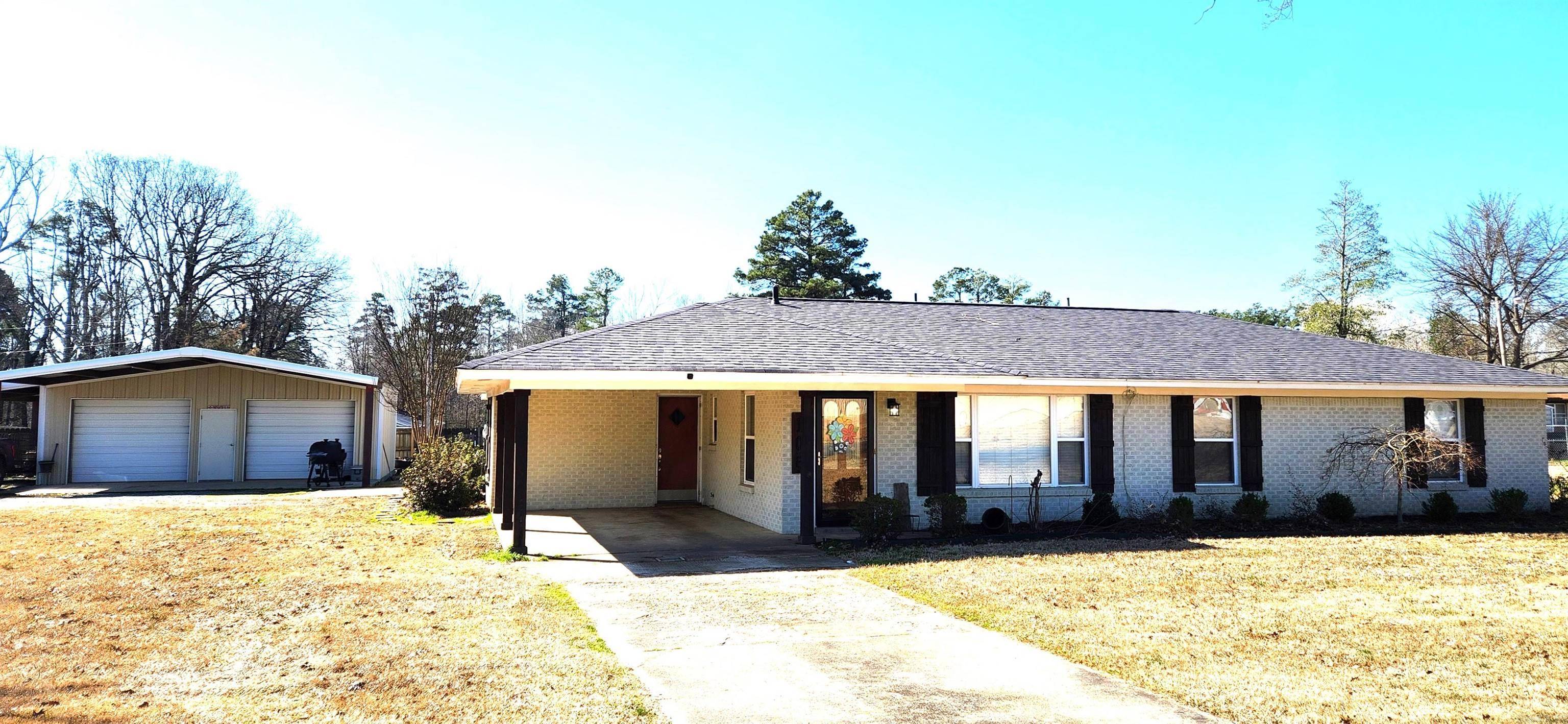 Star City, AR 71667,106 E Roosevelt Drive