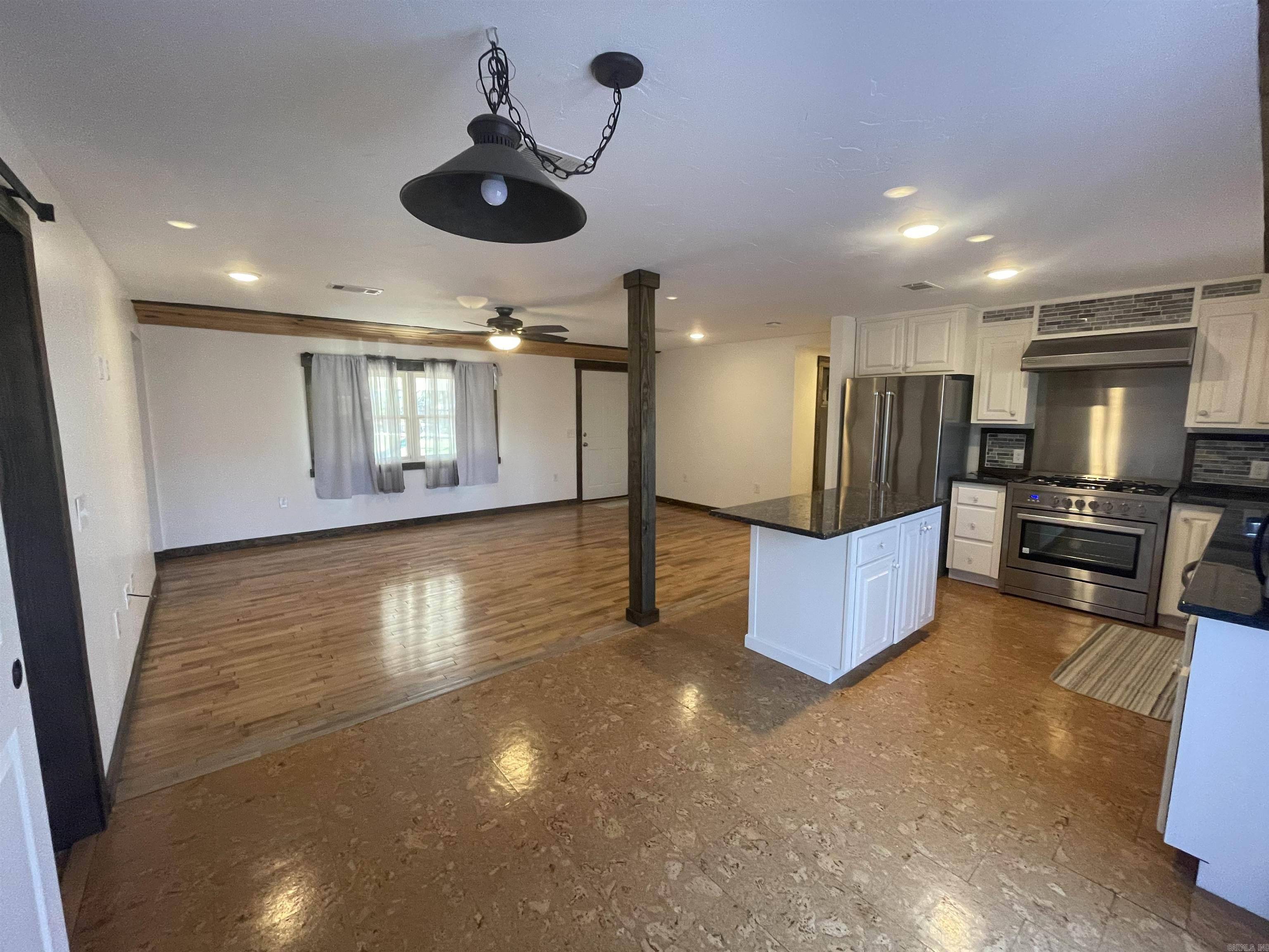 Mountain View, AR 72560,82 Herpel Road