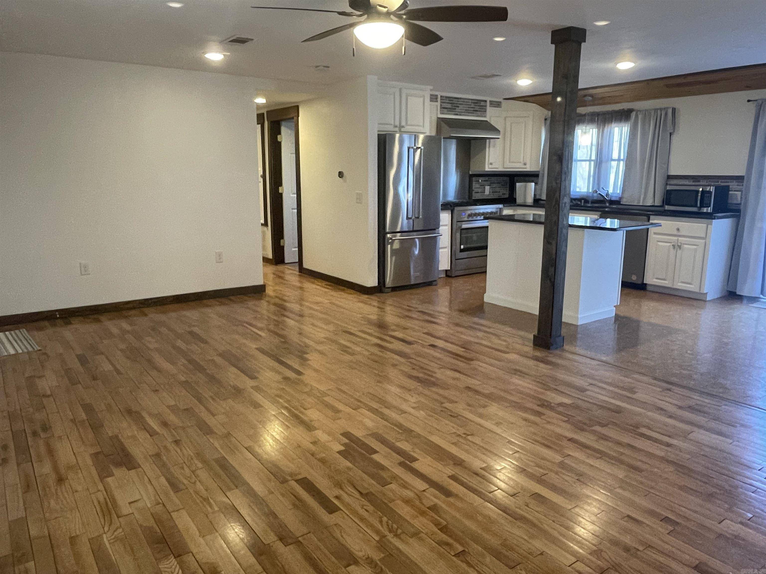 Mountain View, AR 72560,82 Herpel Road