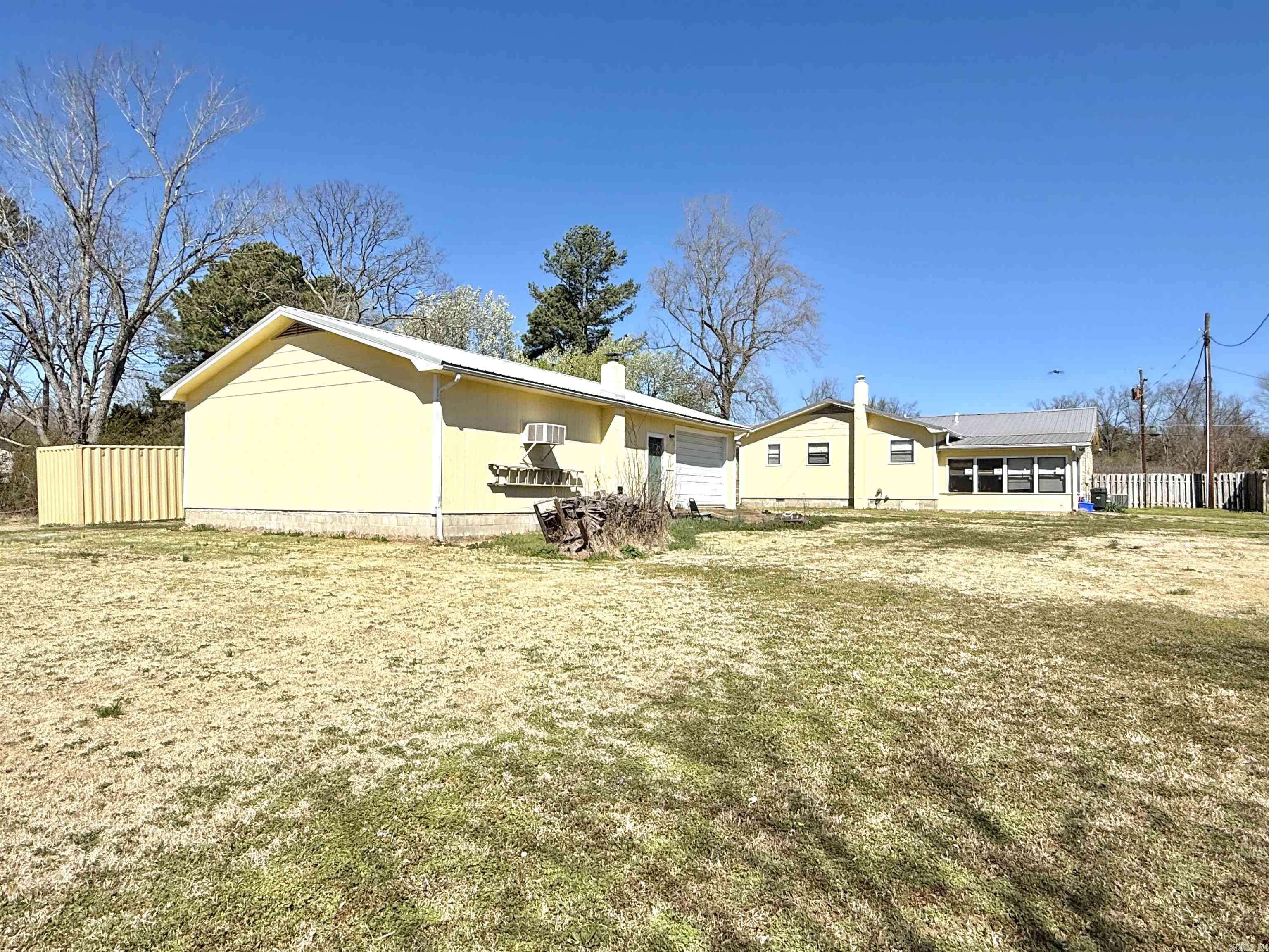 Mountain View, AR 72560,1114 Maple Drive
