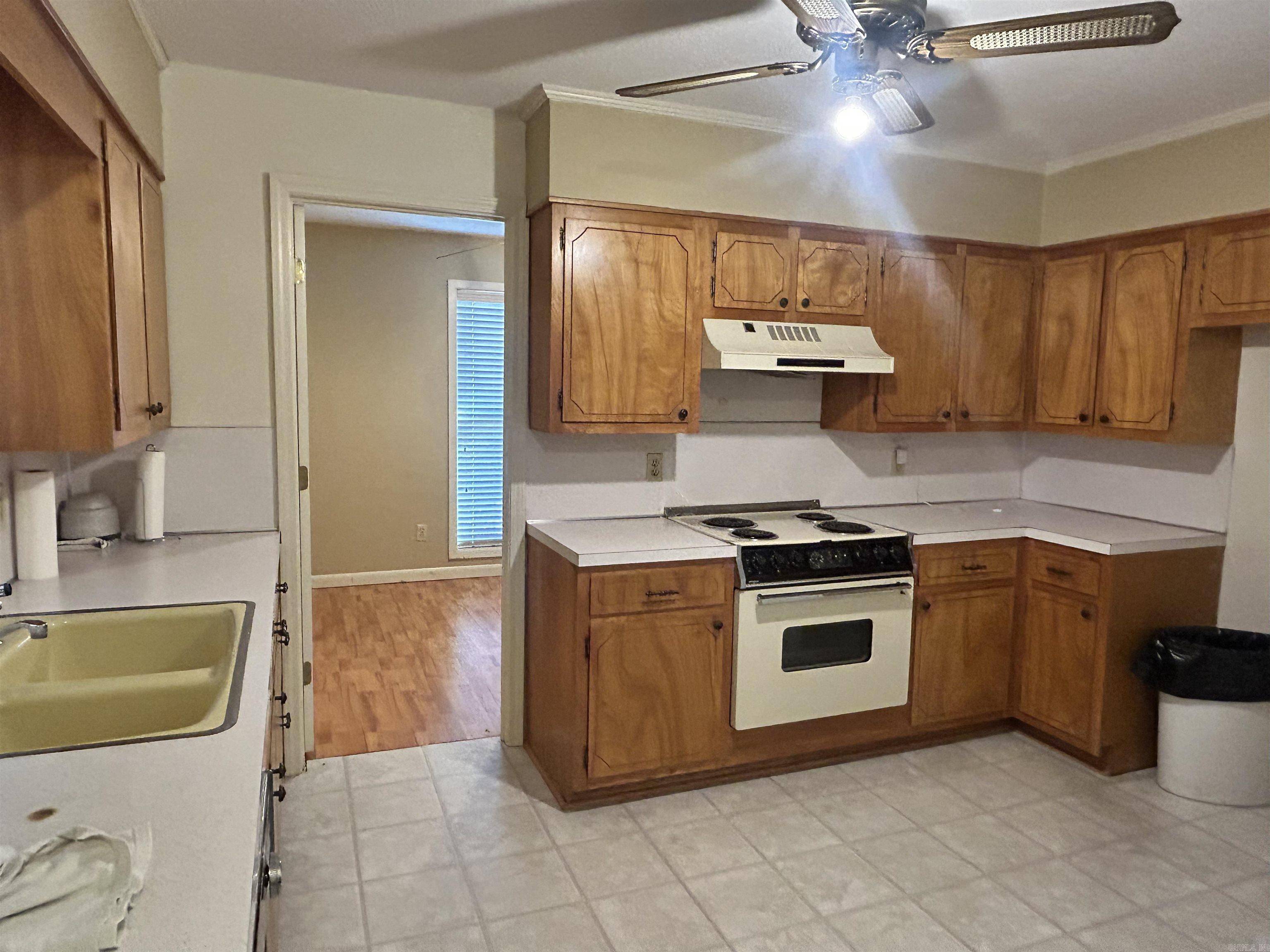 Paragould, AR 72450,505 W Court St
