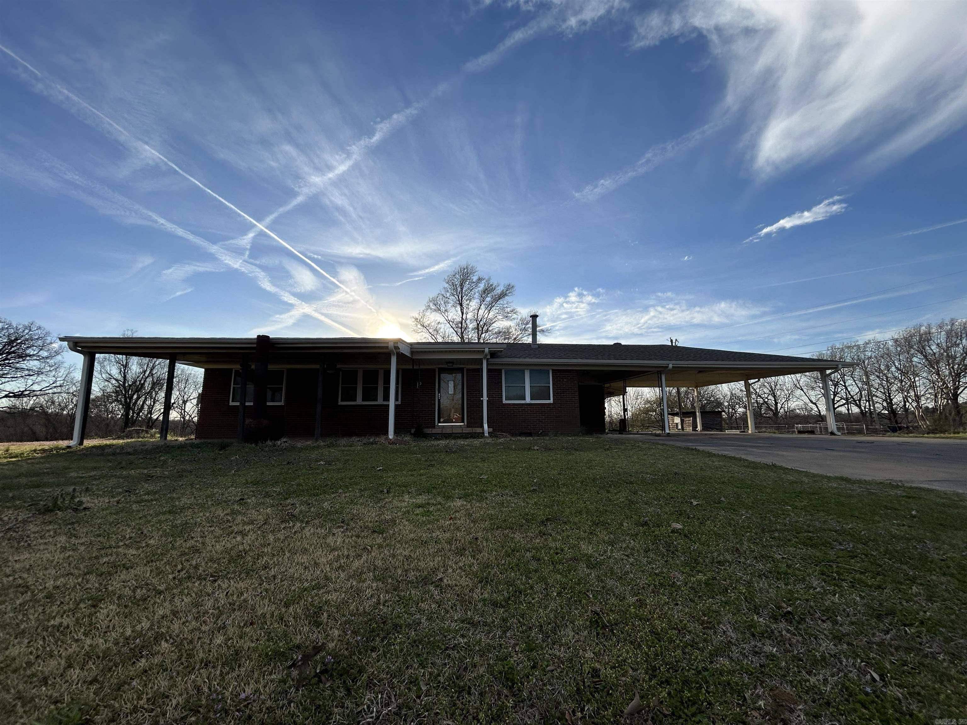 Wynne, AR 72396,217 County Road 381