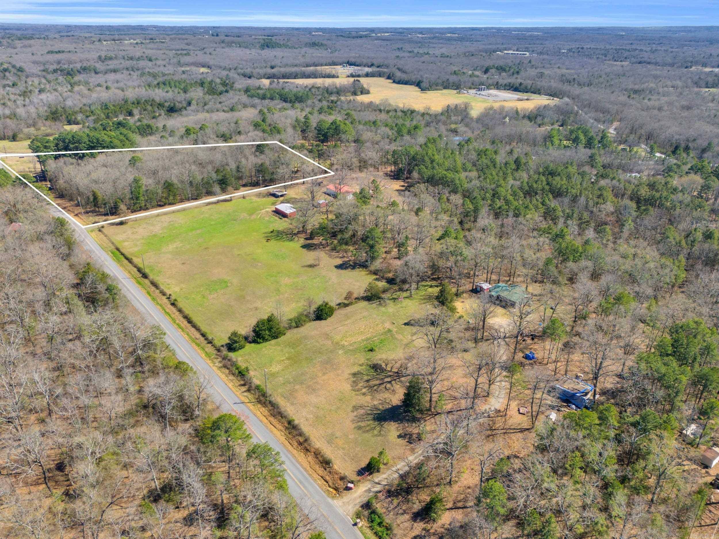 Pangburn, AR 72121,647 Dewey Road