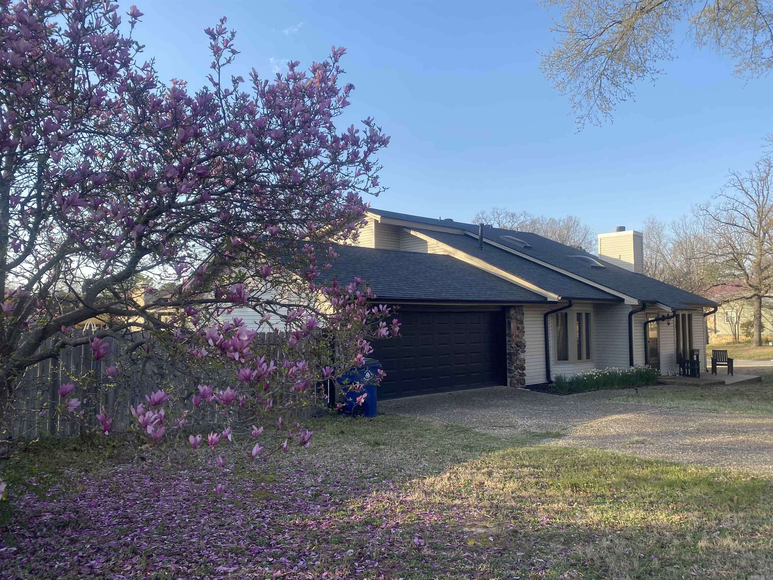 Maumelle, AR 72113,50 Prince Dr