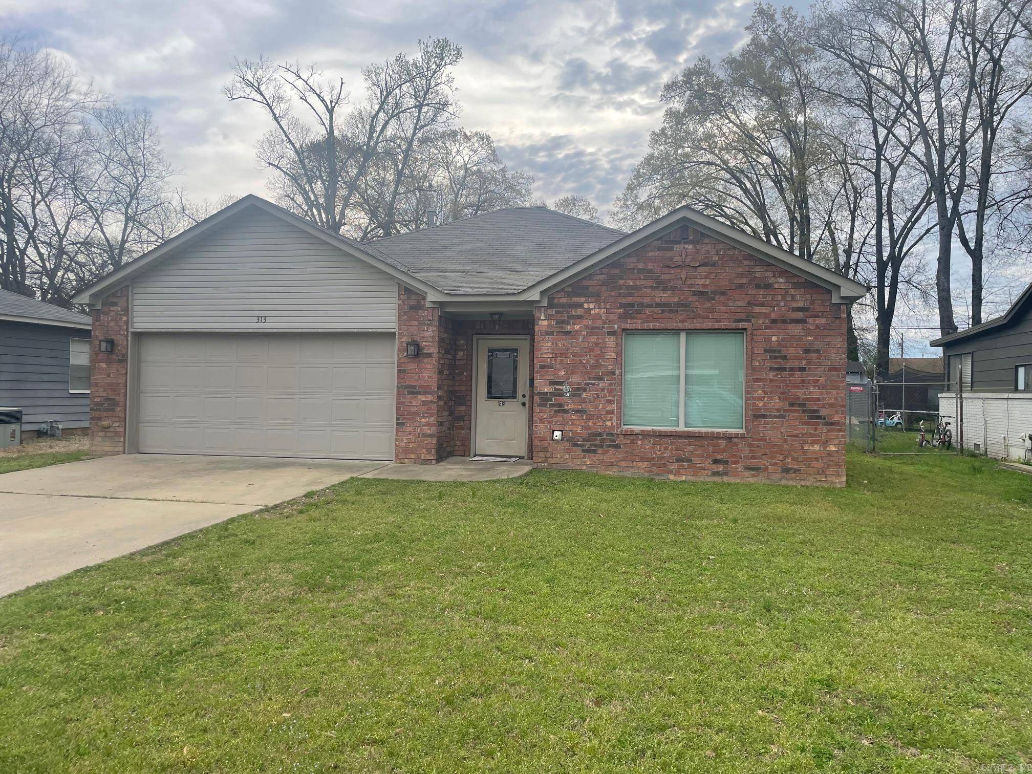 Benton, AR 72019,313 Bass Lane