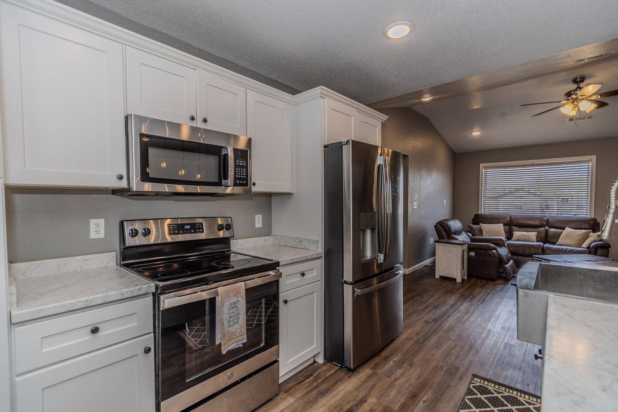 Paragould, AR 72450,106 FORMON Drive