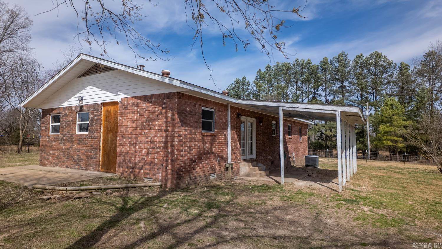 Ash Flat, AR 72513,838 Indian Trail Road