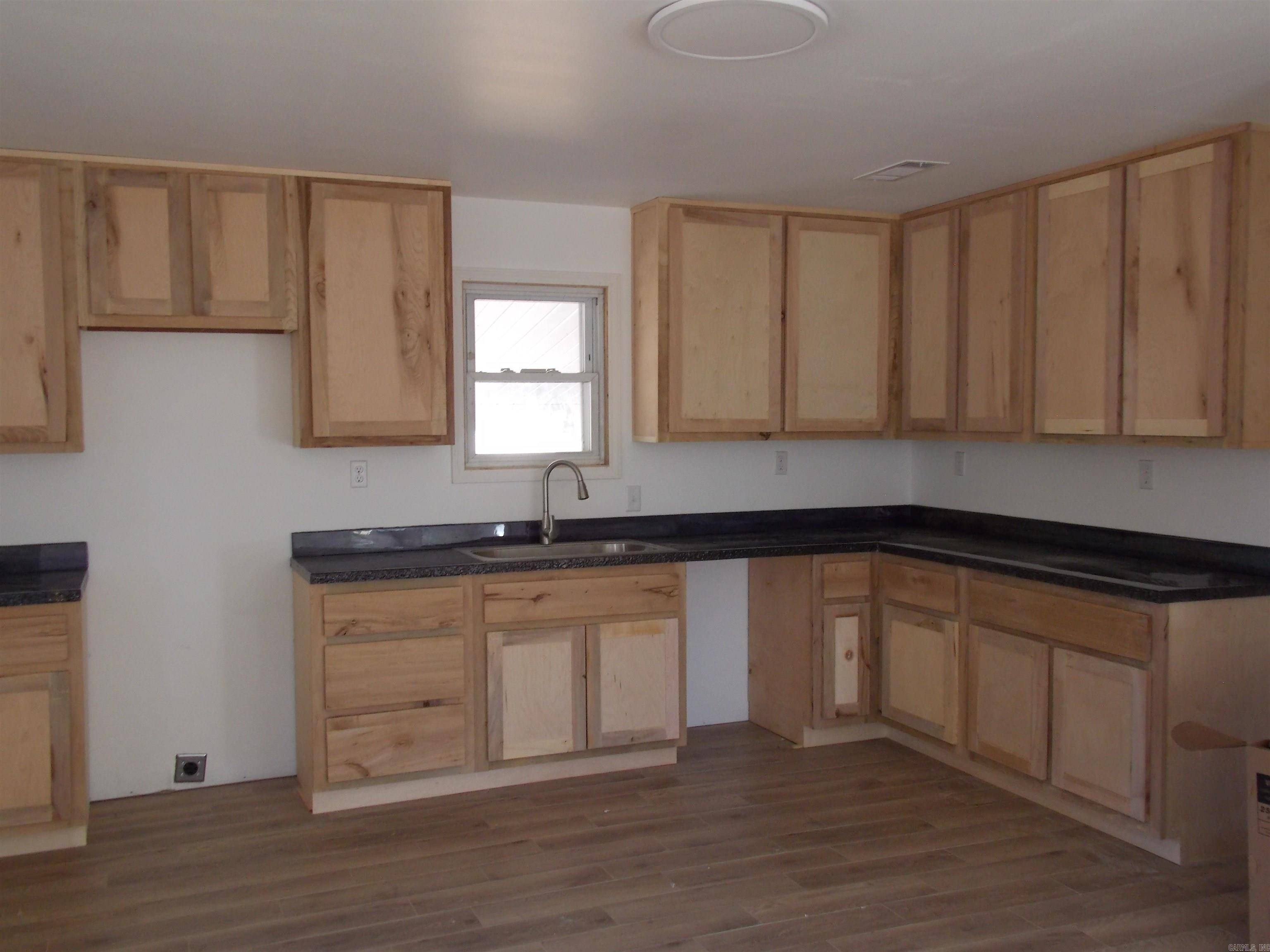 Judsonia, AR 72081,128 Lynn Street