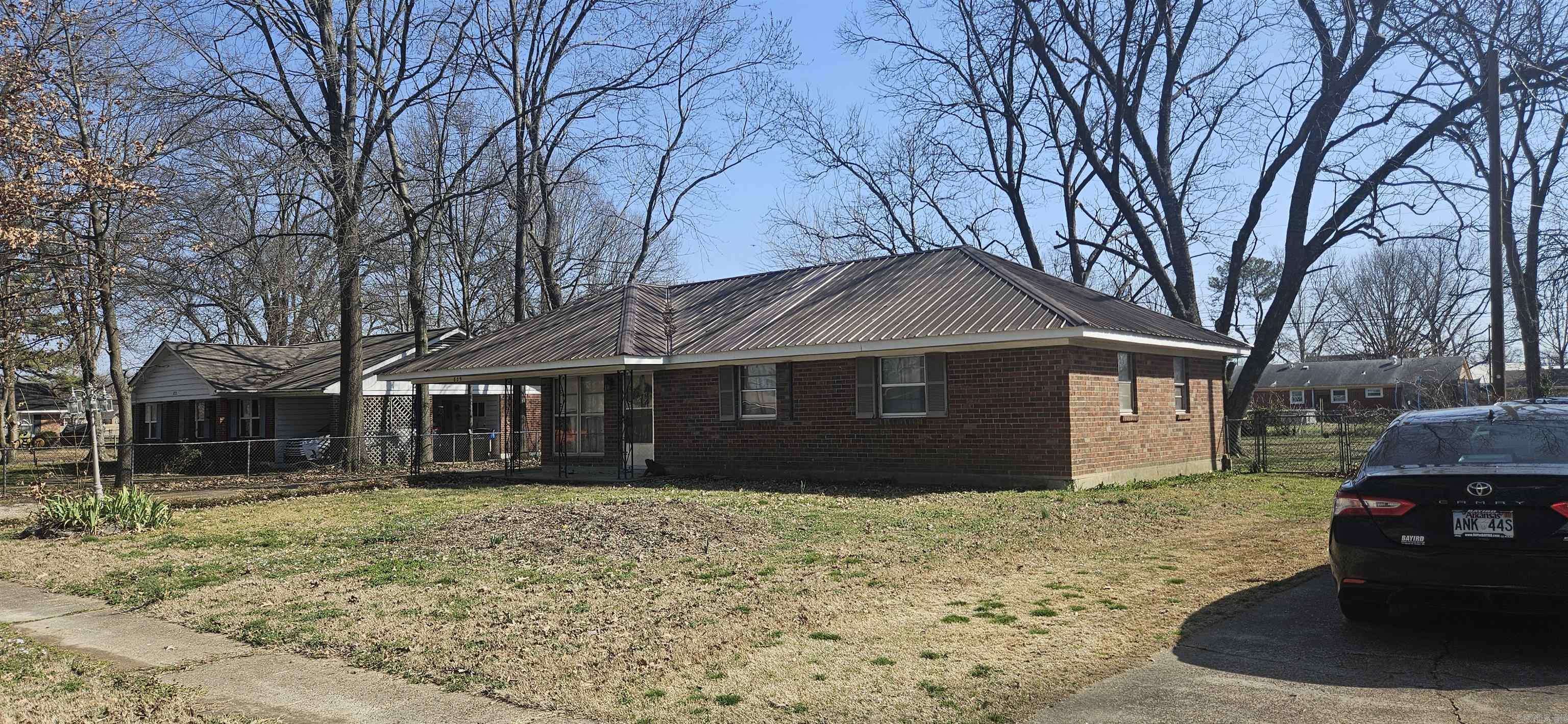 Wynne, AR 72396,829 N Meadowbrook Lane