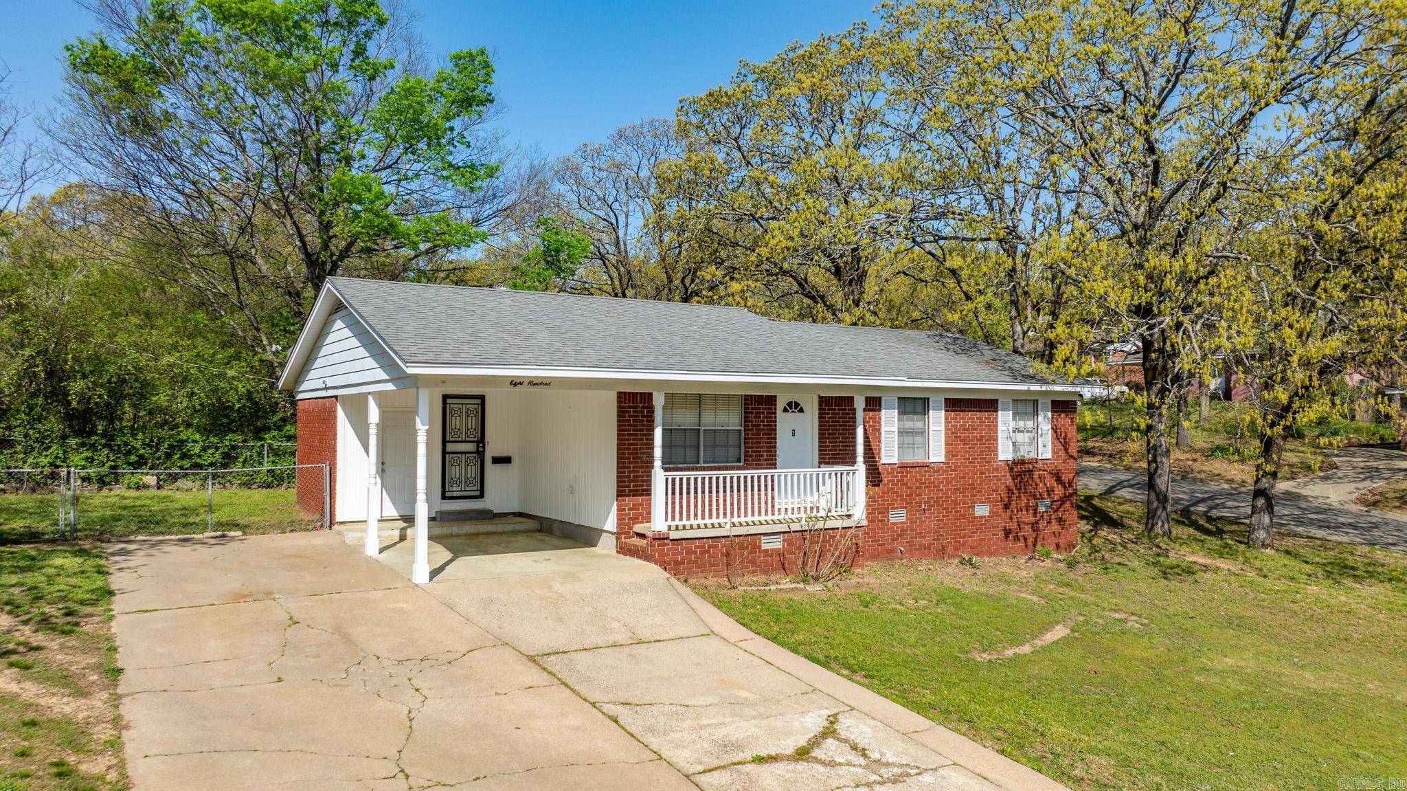 North Little Rock, AR 72118,800 Buttercup Circle