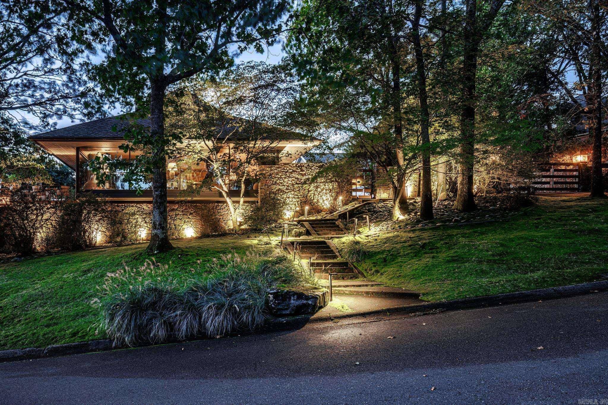 Little Rock, AR 72227,9 River View Point