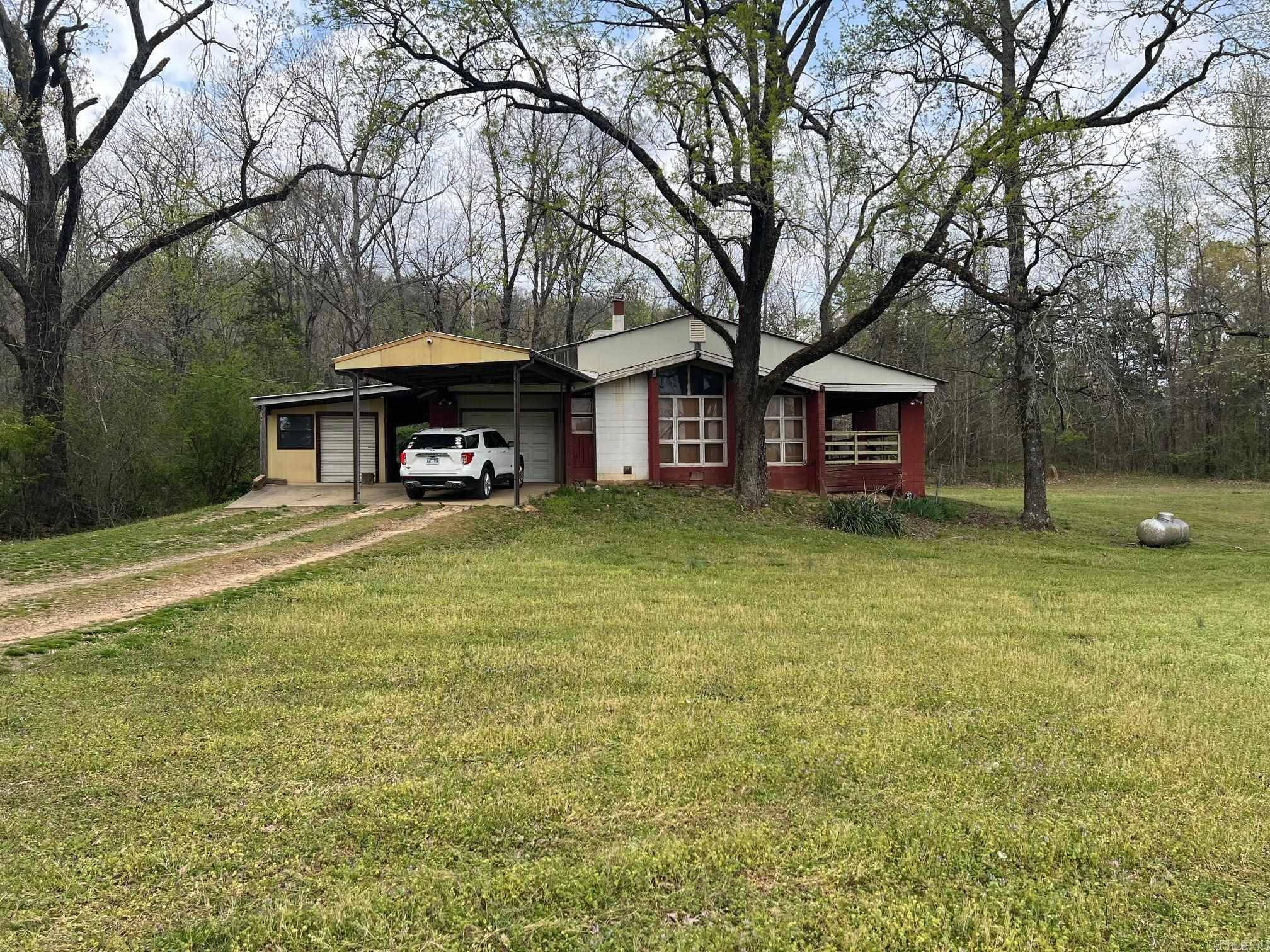 Springfield, AR 72157,877 Tucker Mountain