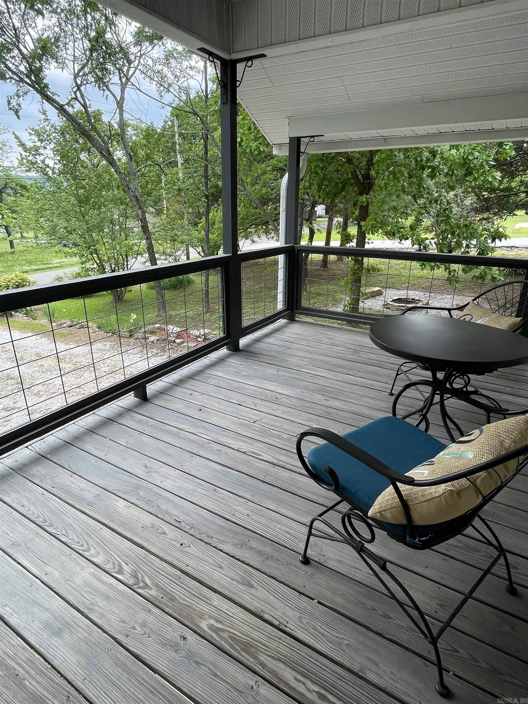 Mountain View, AR 72560,805 Oak Street