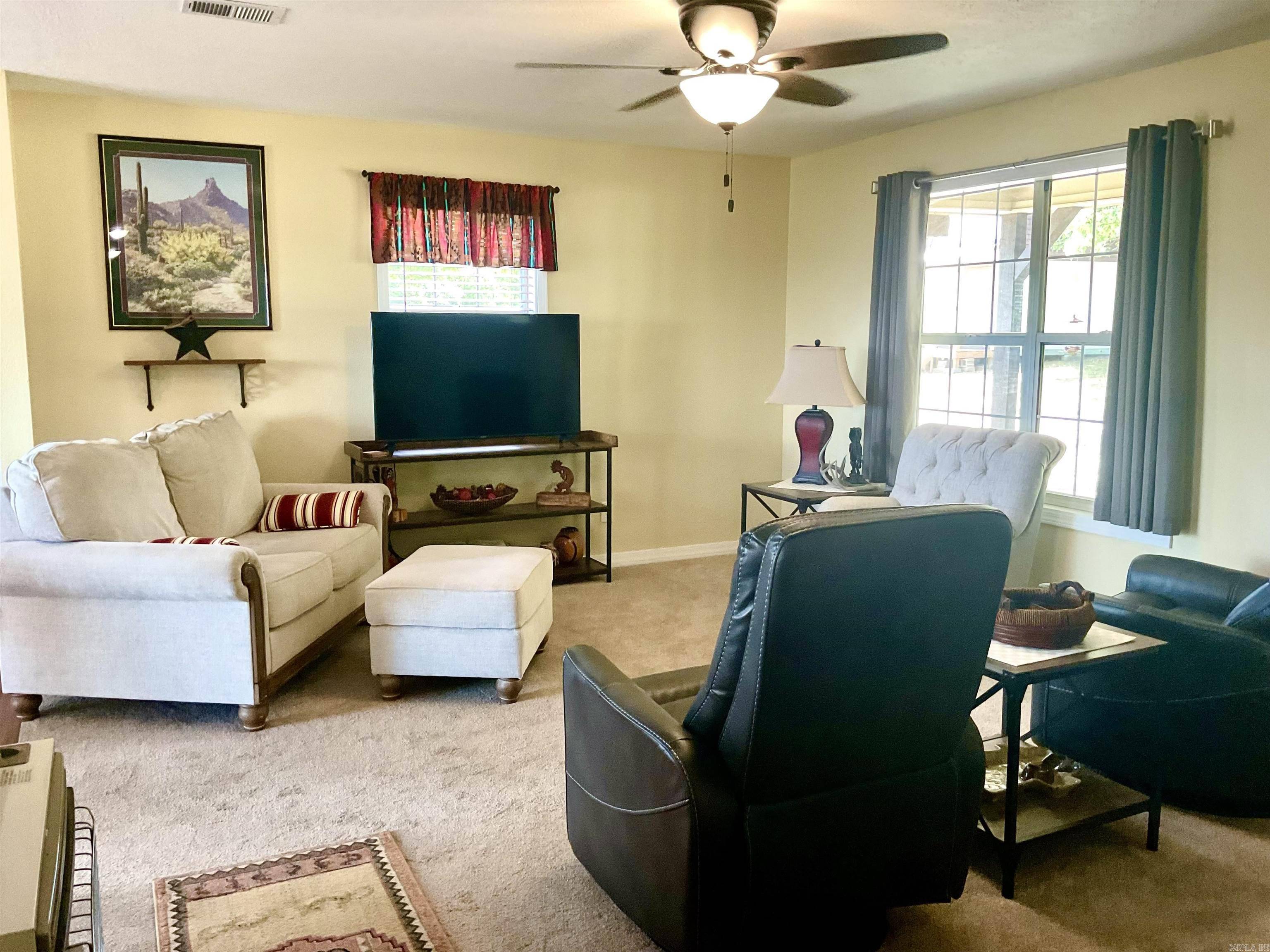 Yellville, AR 72687,Address not disclosed