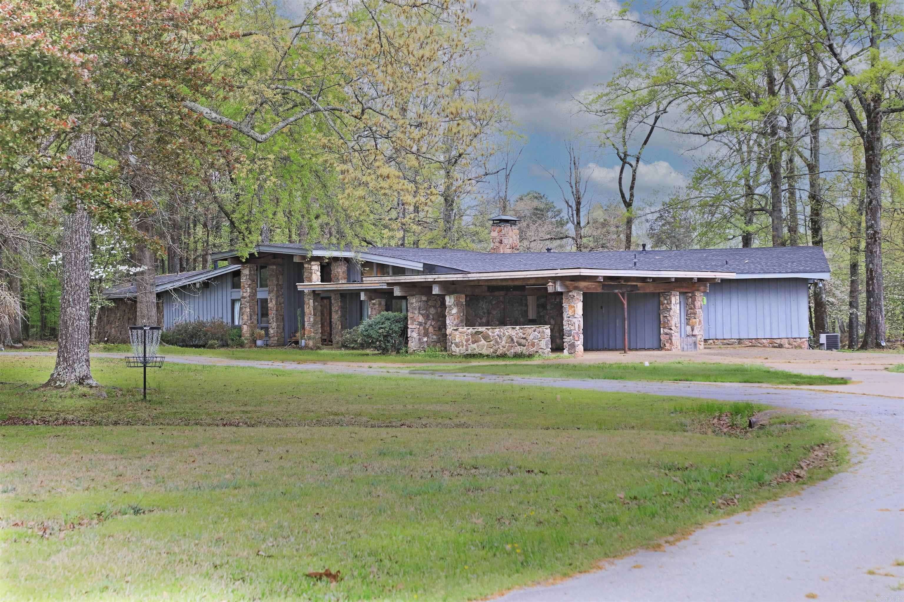 Pine Bluff, AR 71603,7409 Middle Warren Road