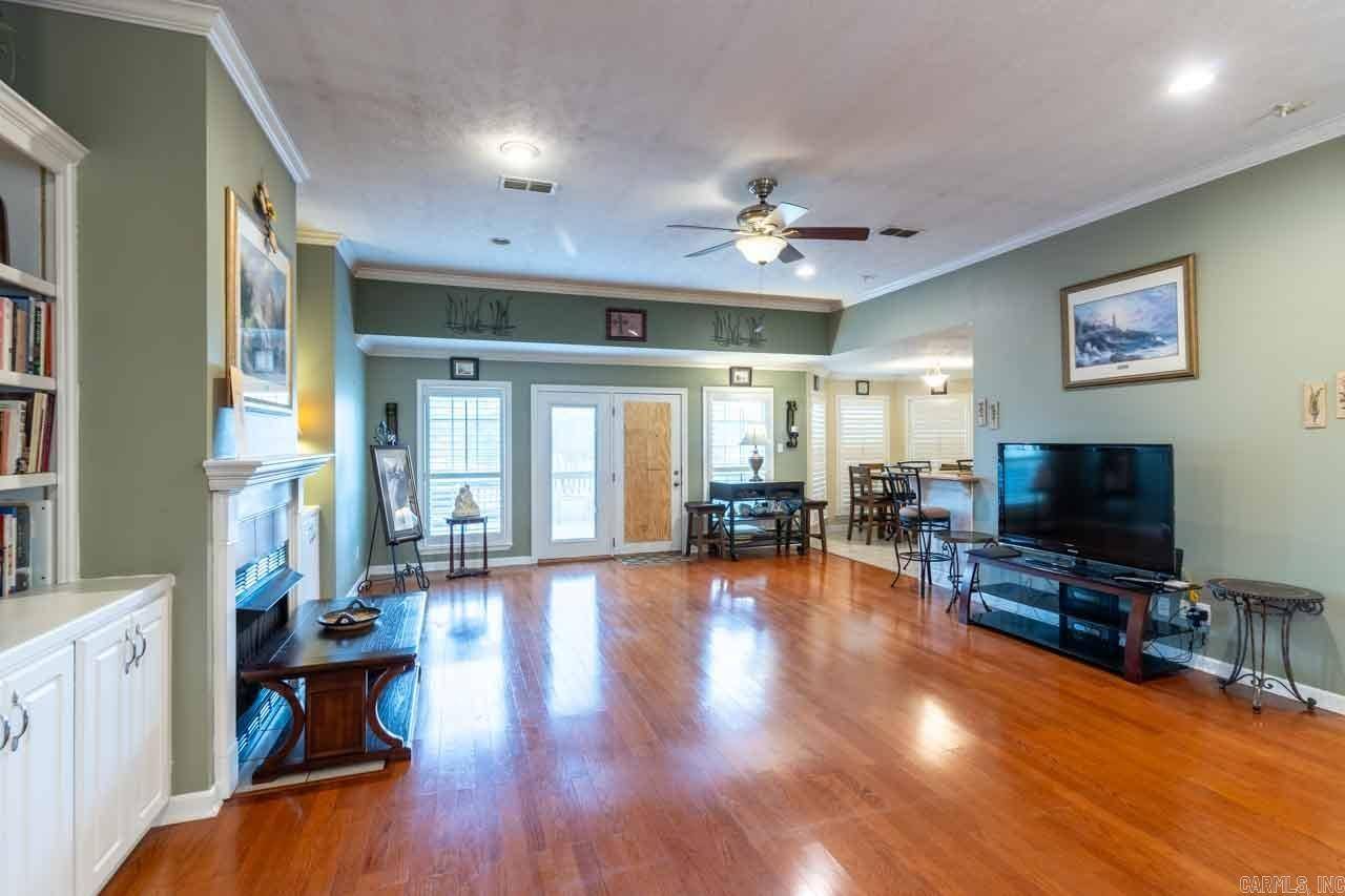 Lonoke, AR 72086,84 Robins Nest Lane