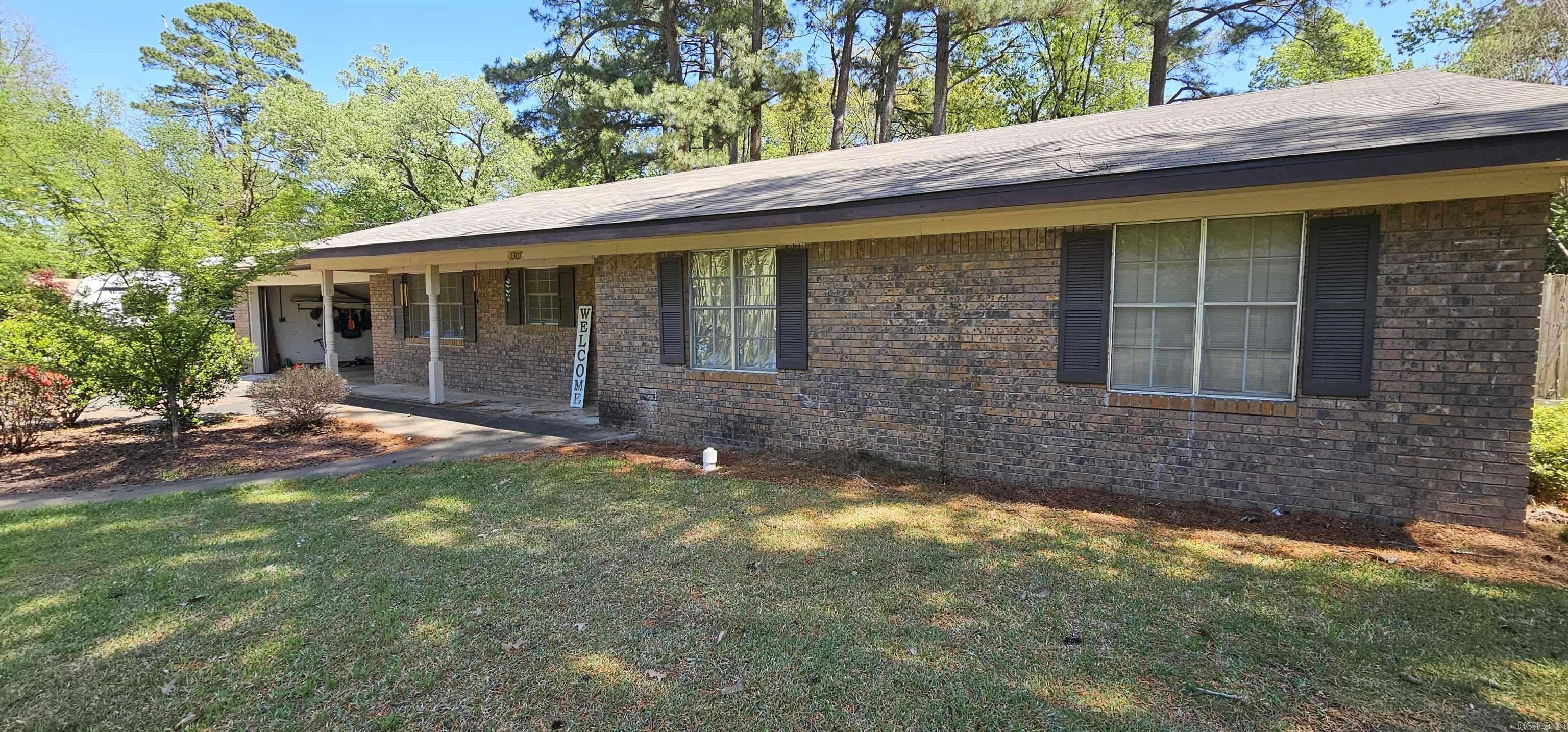 Hope, AR 71801,1307 Wilson Drive