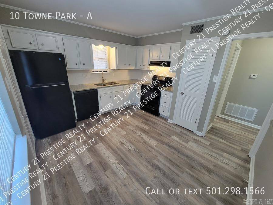 Little Rock, AR 72227,10 Towne Park CourtA