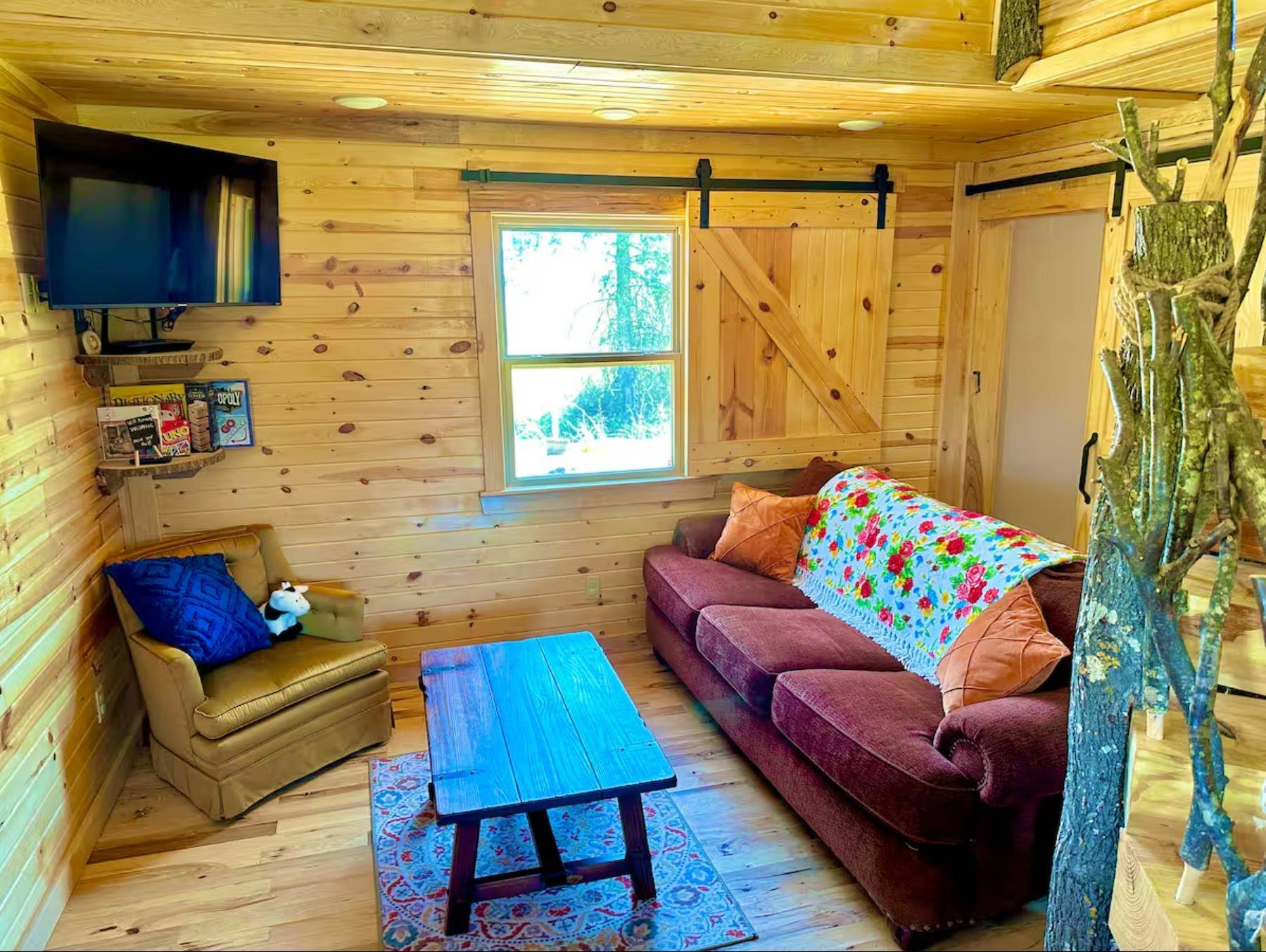 Mountain View, AR 72560,758 J Lynne Drive