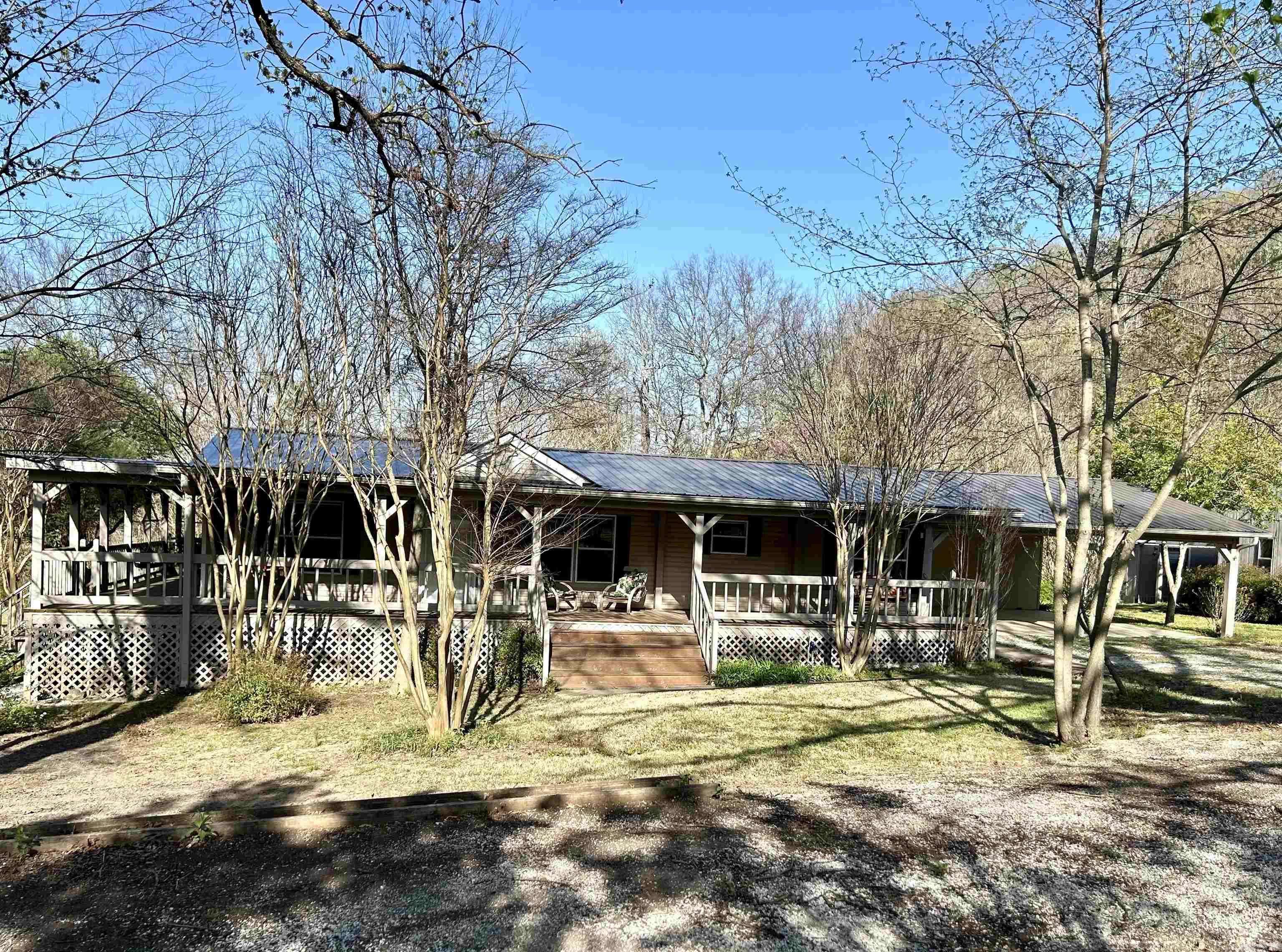 Mountain View, AR 72560,364 Bagby Ln
