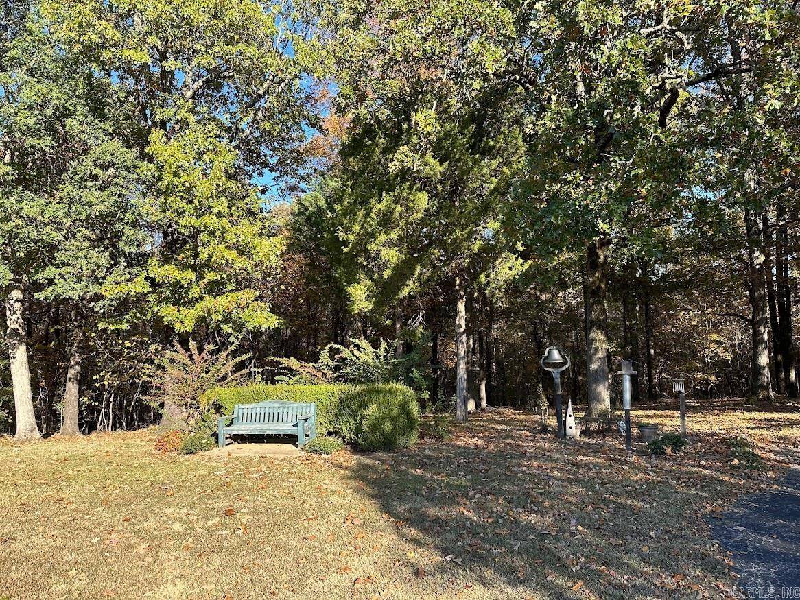 Paragould, AR 72450,113 Pine Knot Road
