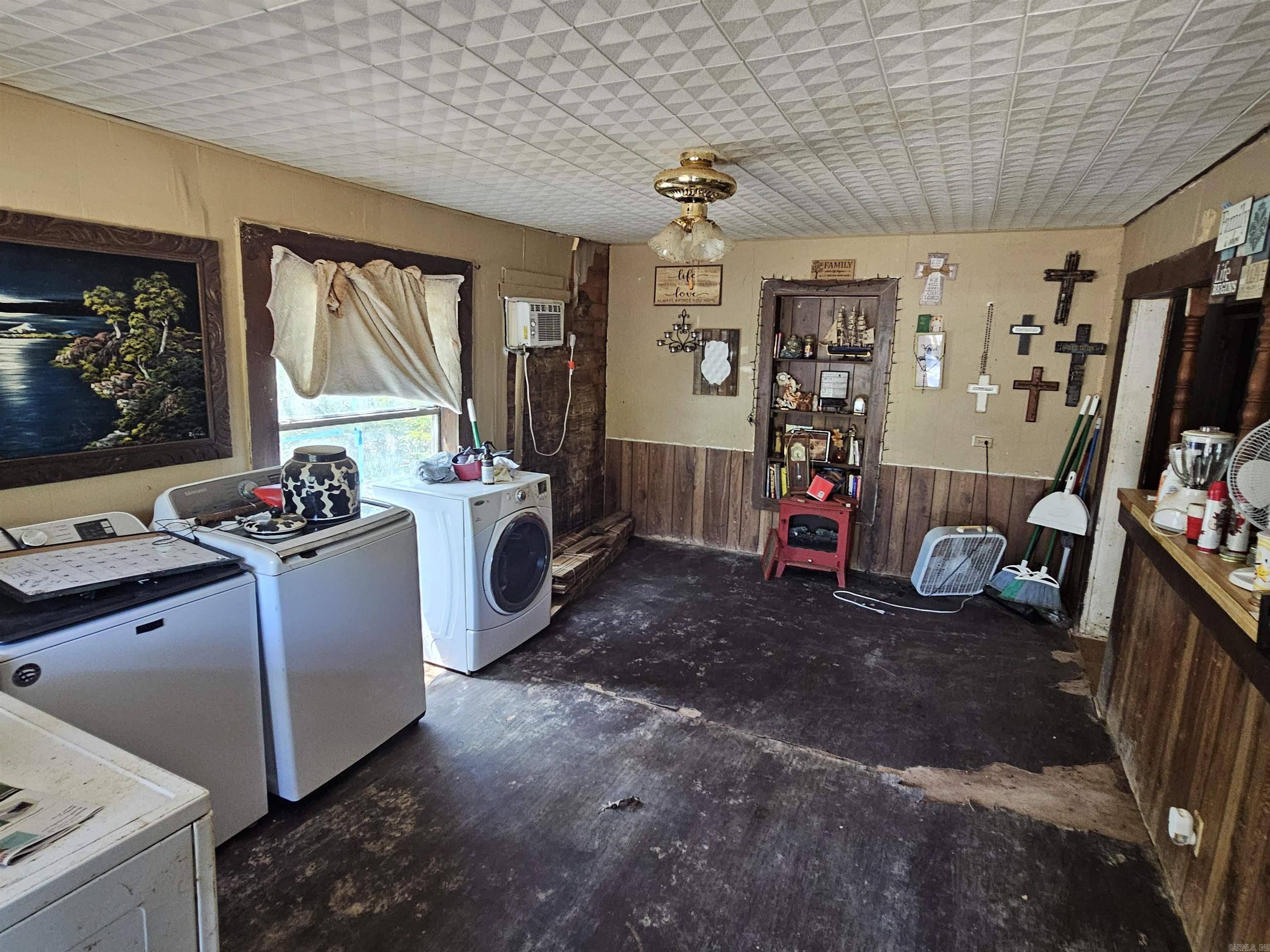 Sheridan, AR 72150,703 N ROSE