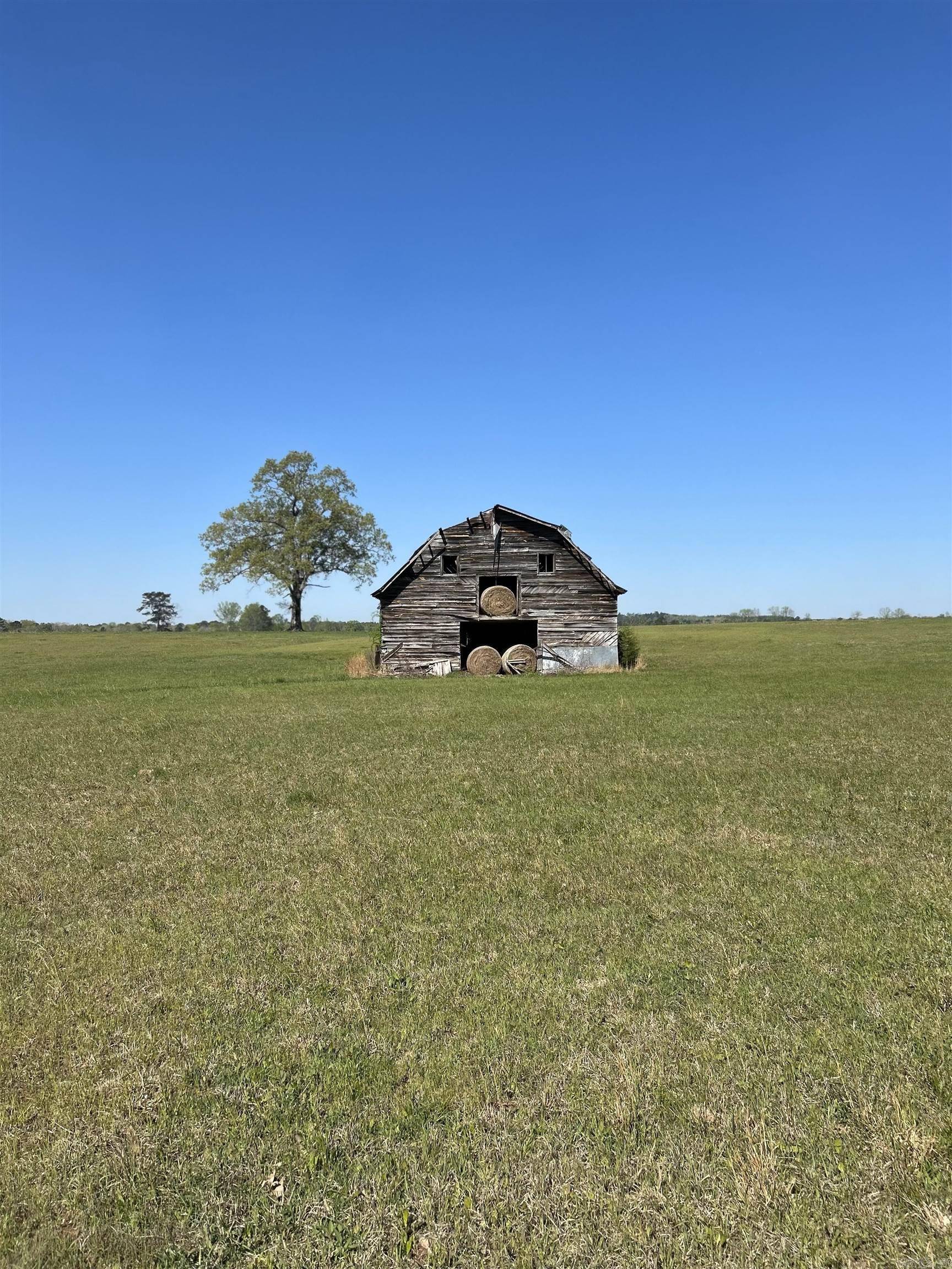 Fordyce, AR 71742,303 Dallas