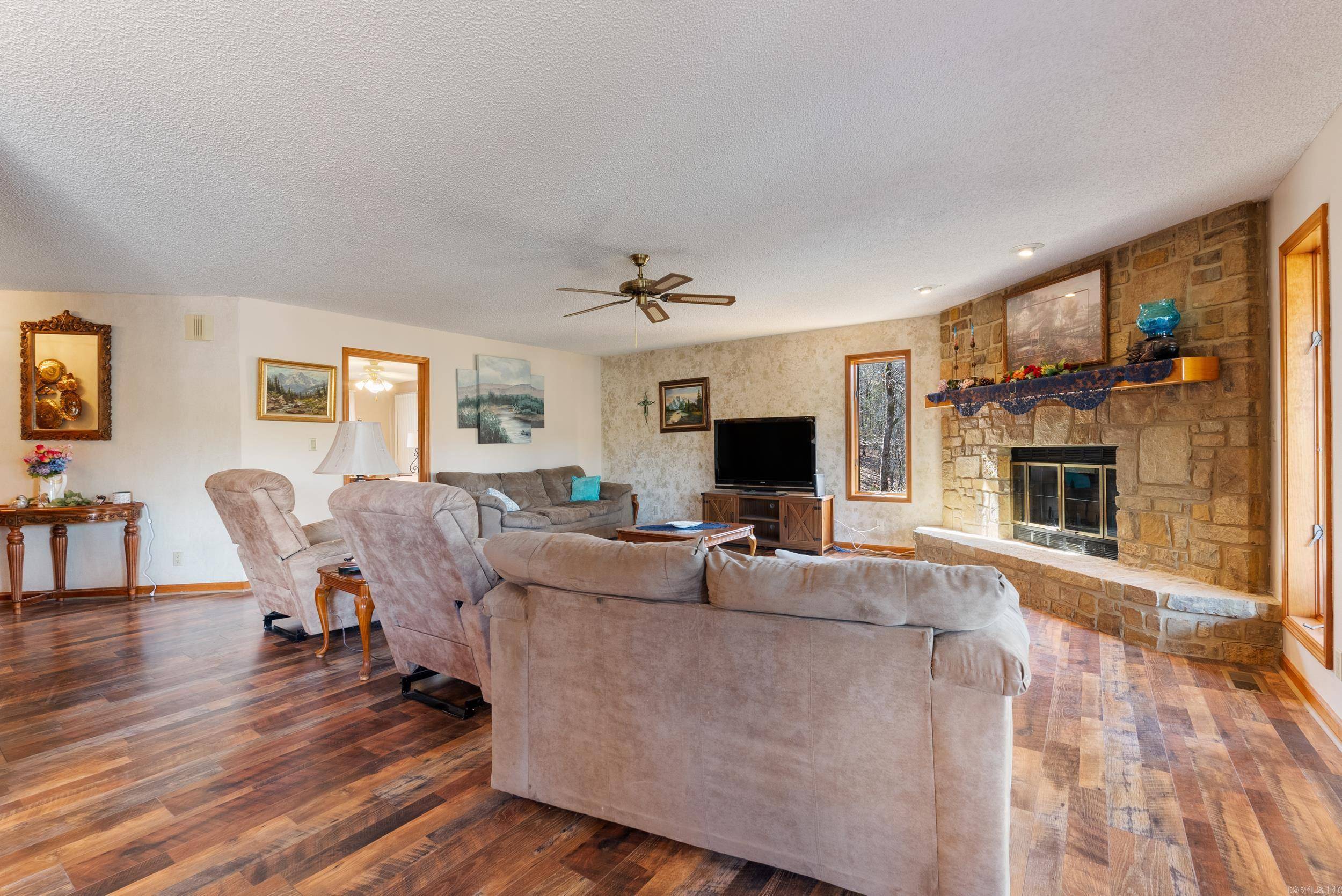 Hot Springs Village, AR 71909,11 Acala Place