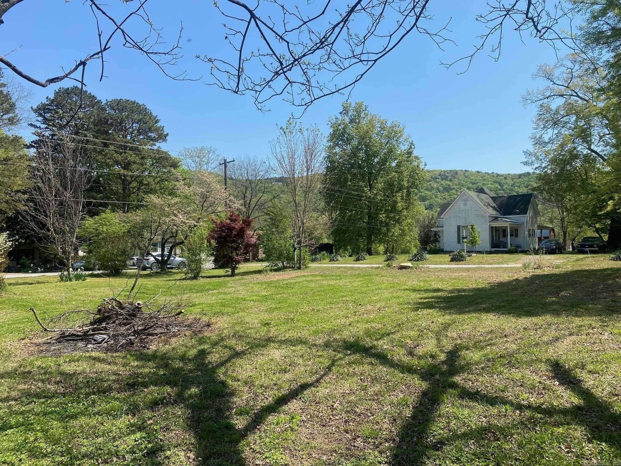 Heber Springs, AR 72543,204 W Quitman
