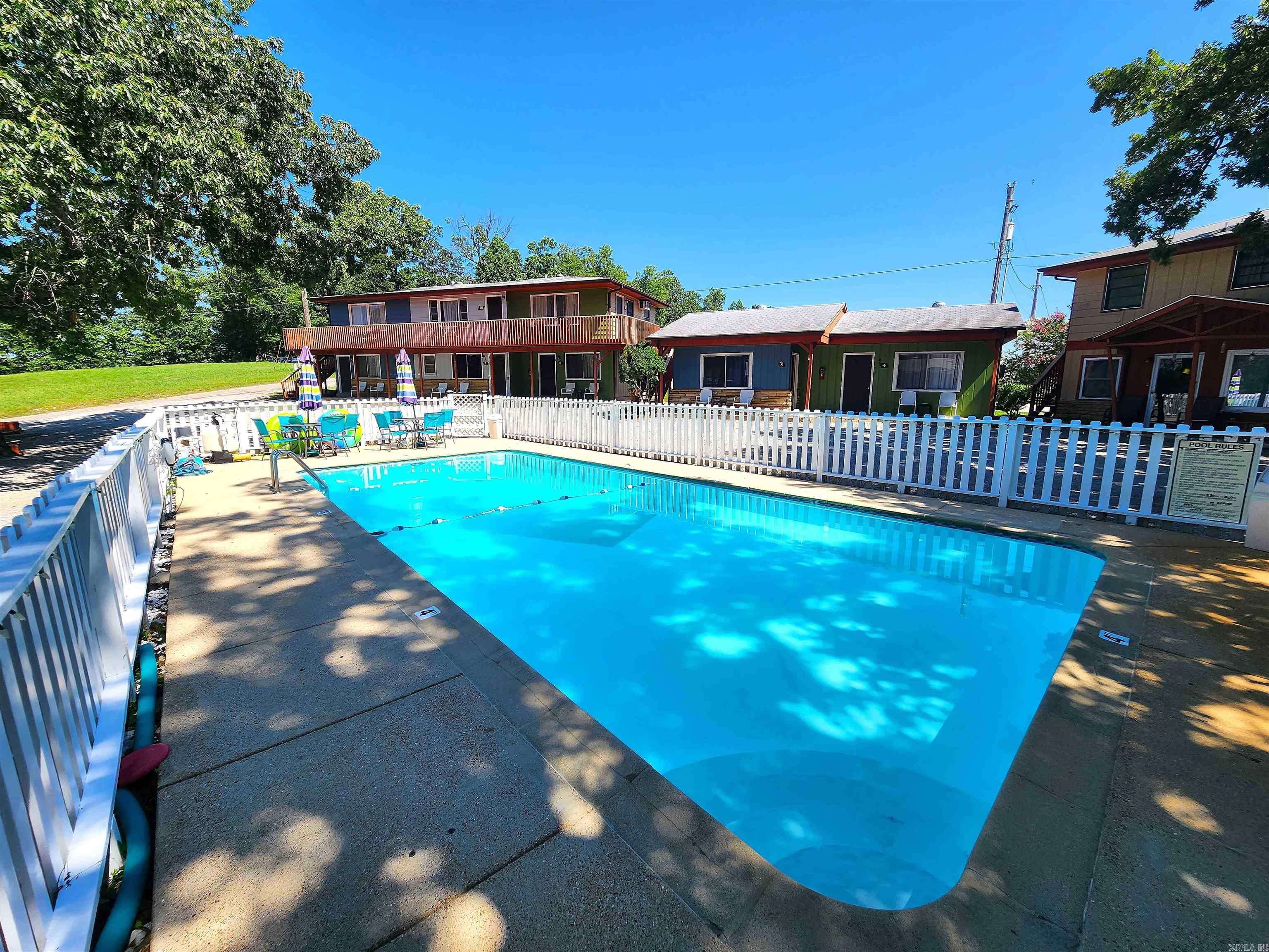 Bull Shoals, AR 72619,205 pinehurst Point