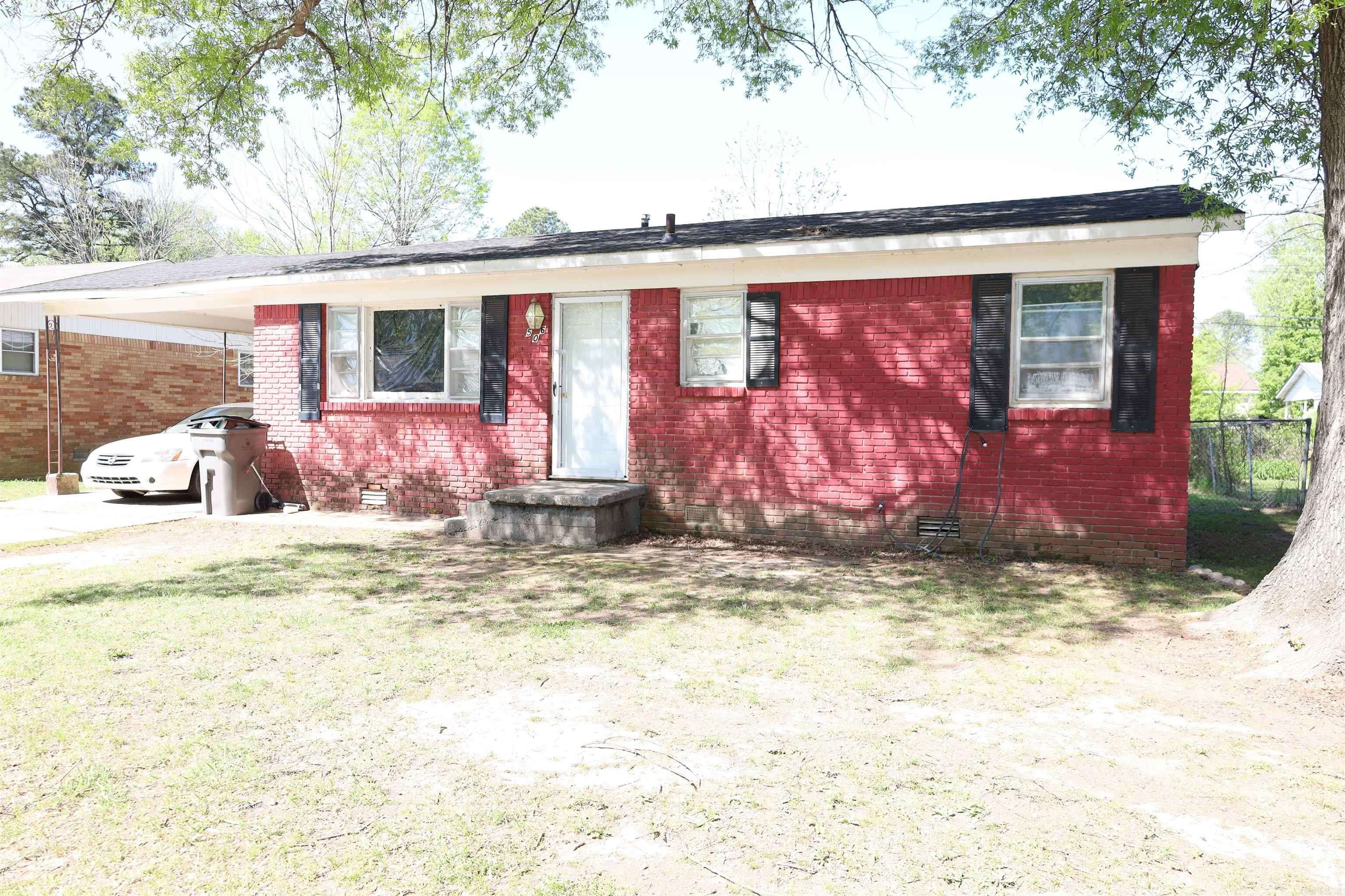 Paragould, AR 72450,506 N 9th Street