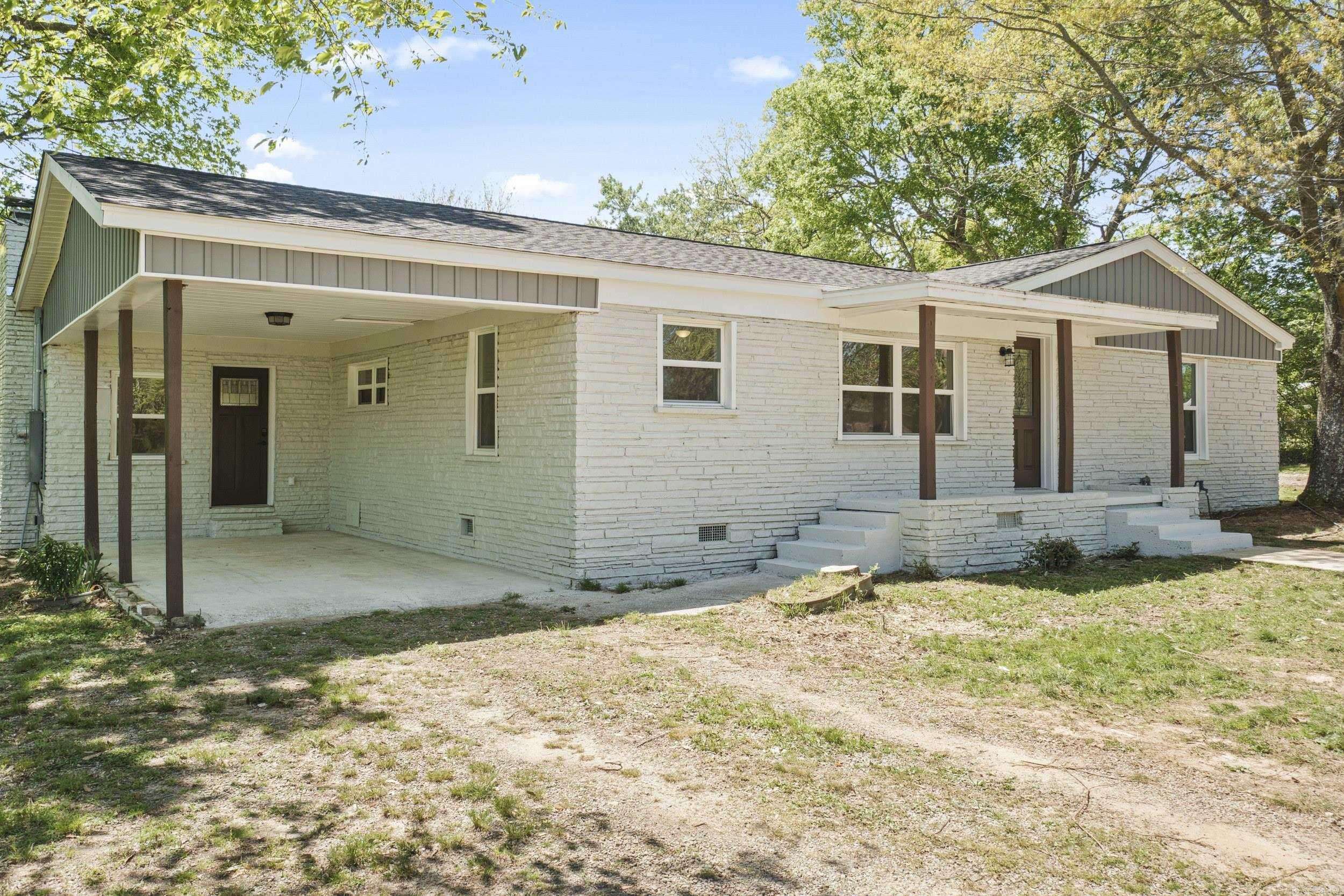 Judsonia, AR 72081,915 Missile Base Road