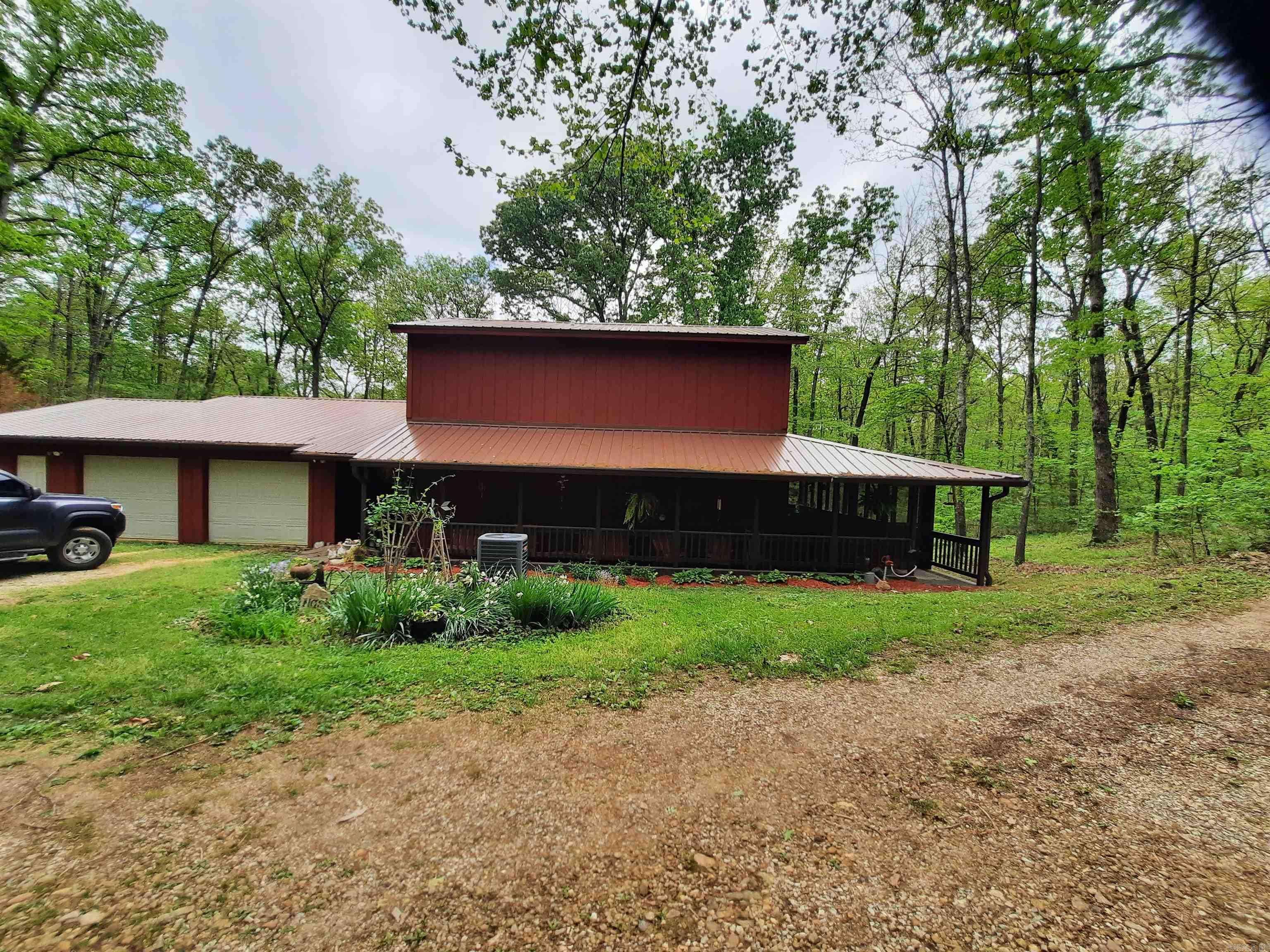 Mountain View, AR 72560,3986 Oak Grove Loop