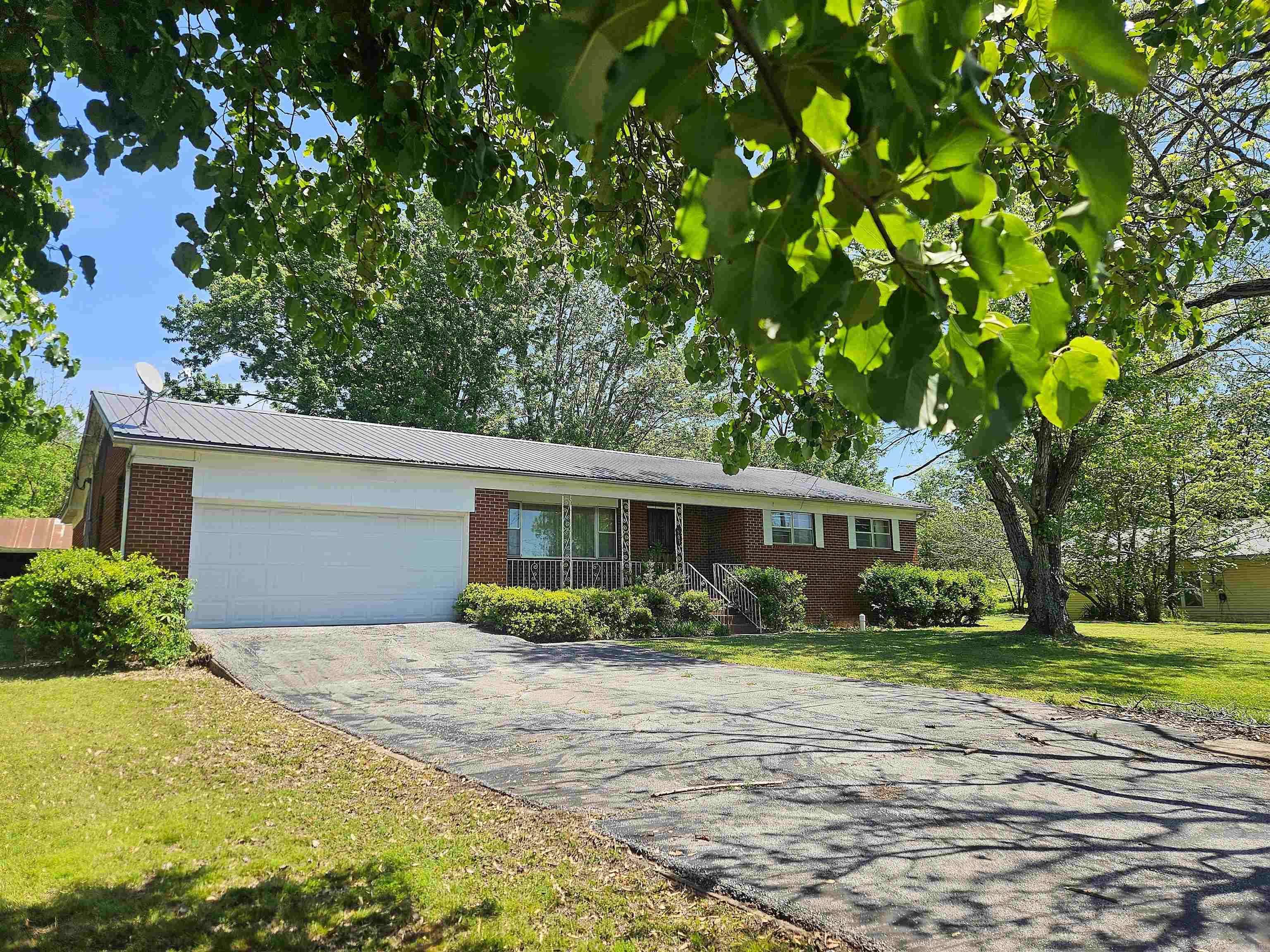 Marshall, AR 72650,503 Spring Street