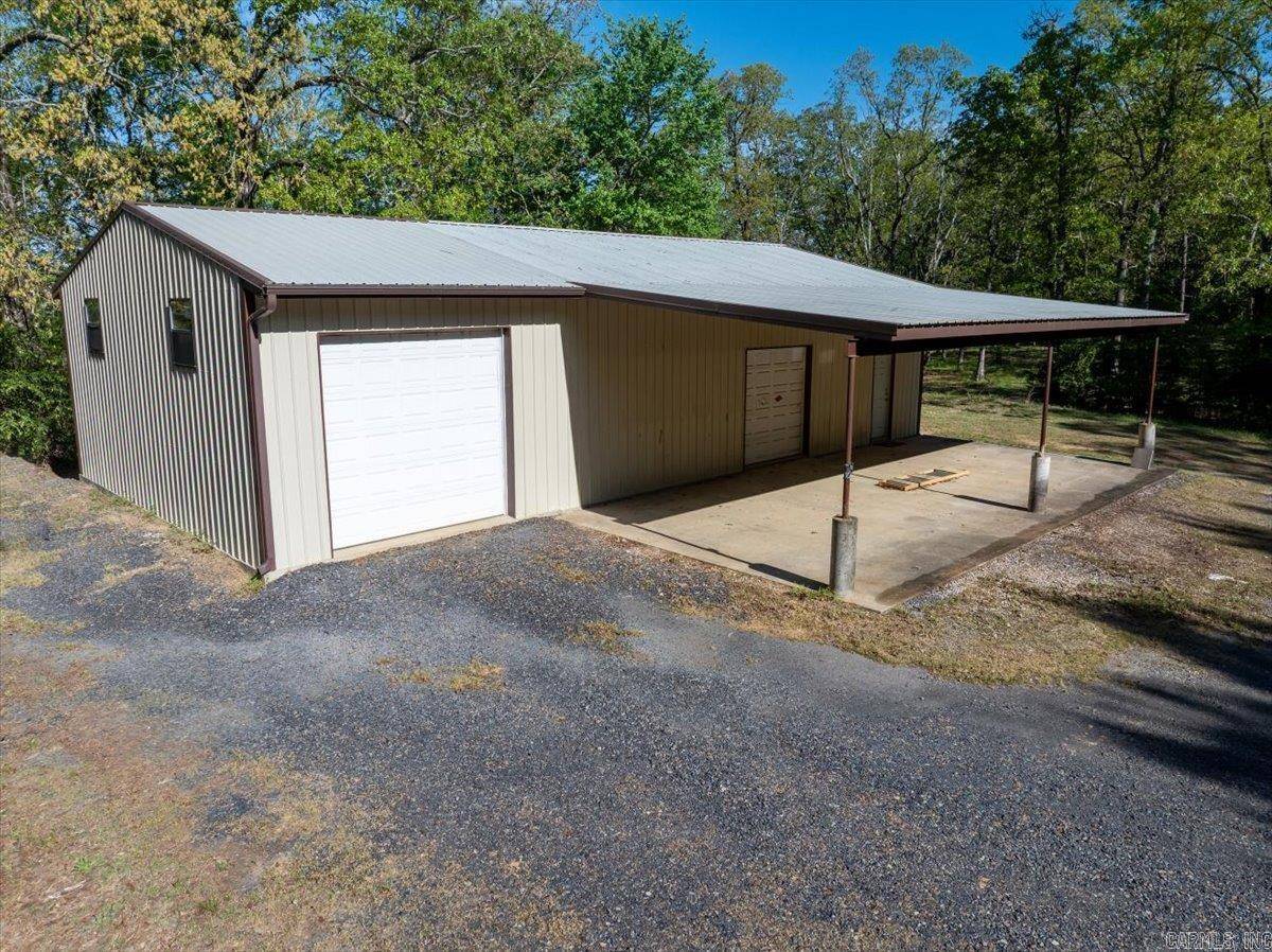 Mena, AR 71953,118 Barton Ln.