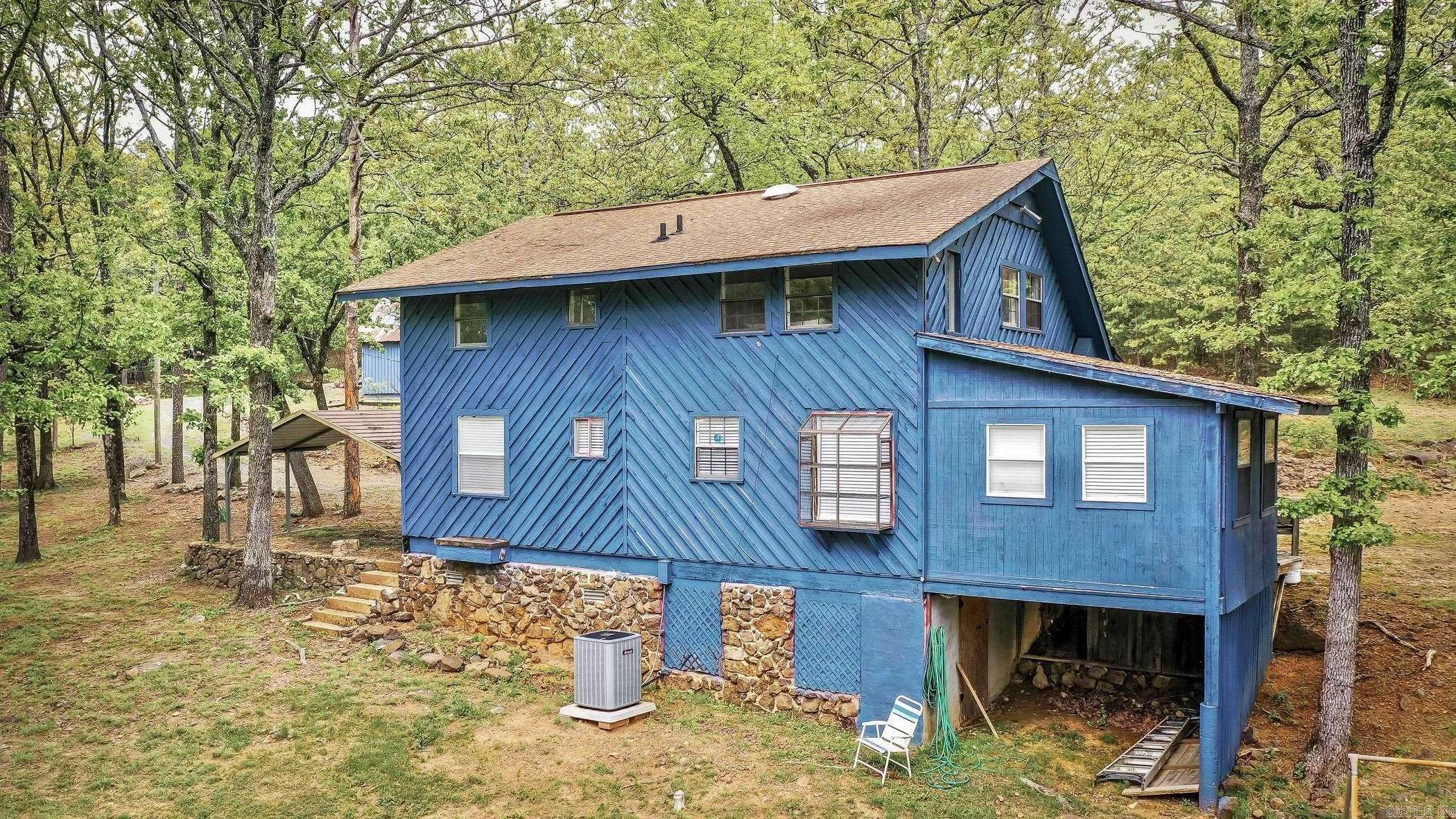 Higden, AR 72067,199 Pine Hill Estates Rd.