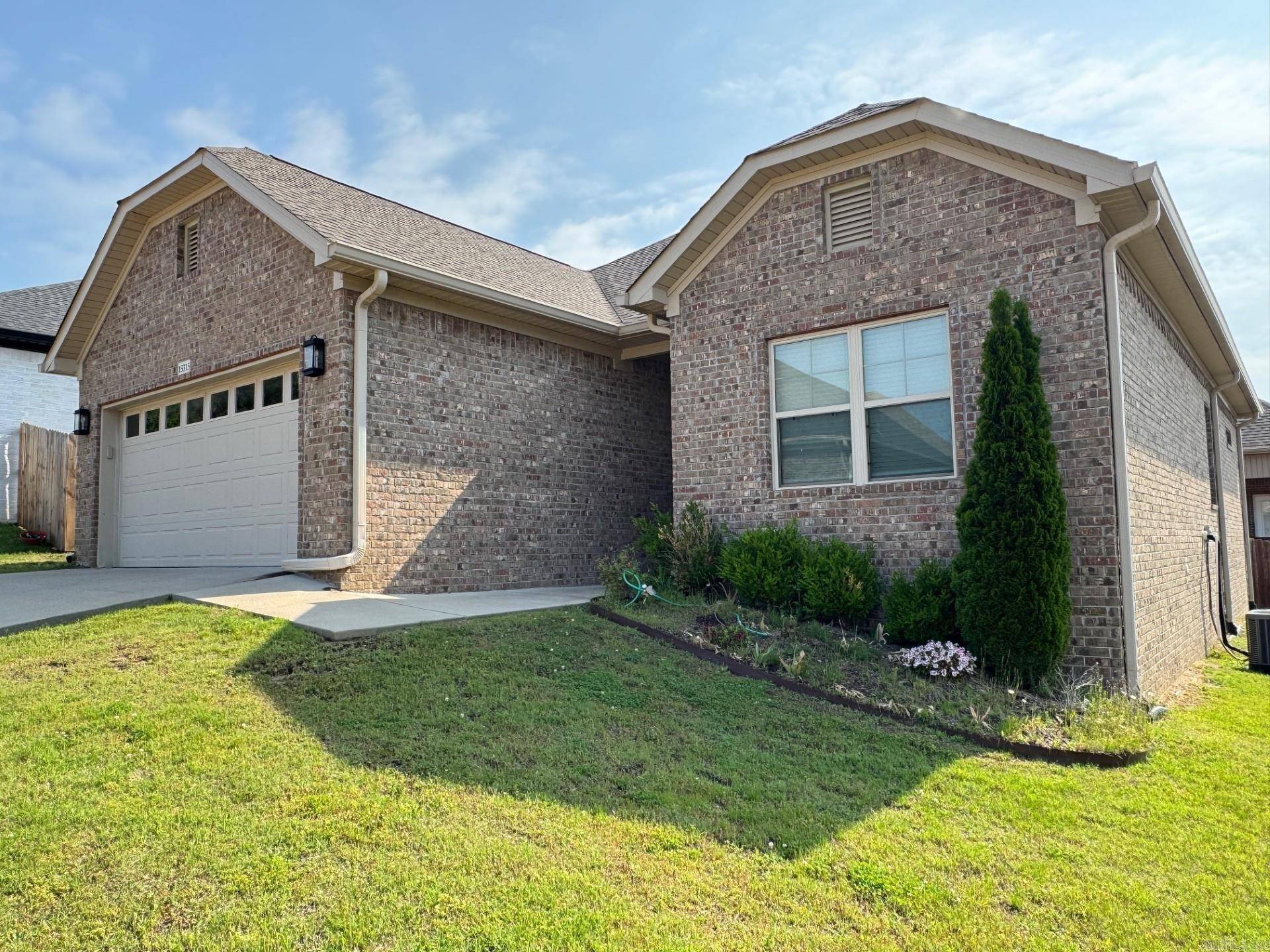 Little Rock, AR 72223,15315 Governors Lake Avenue