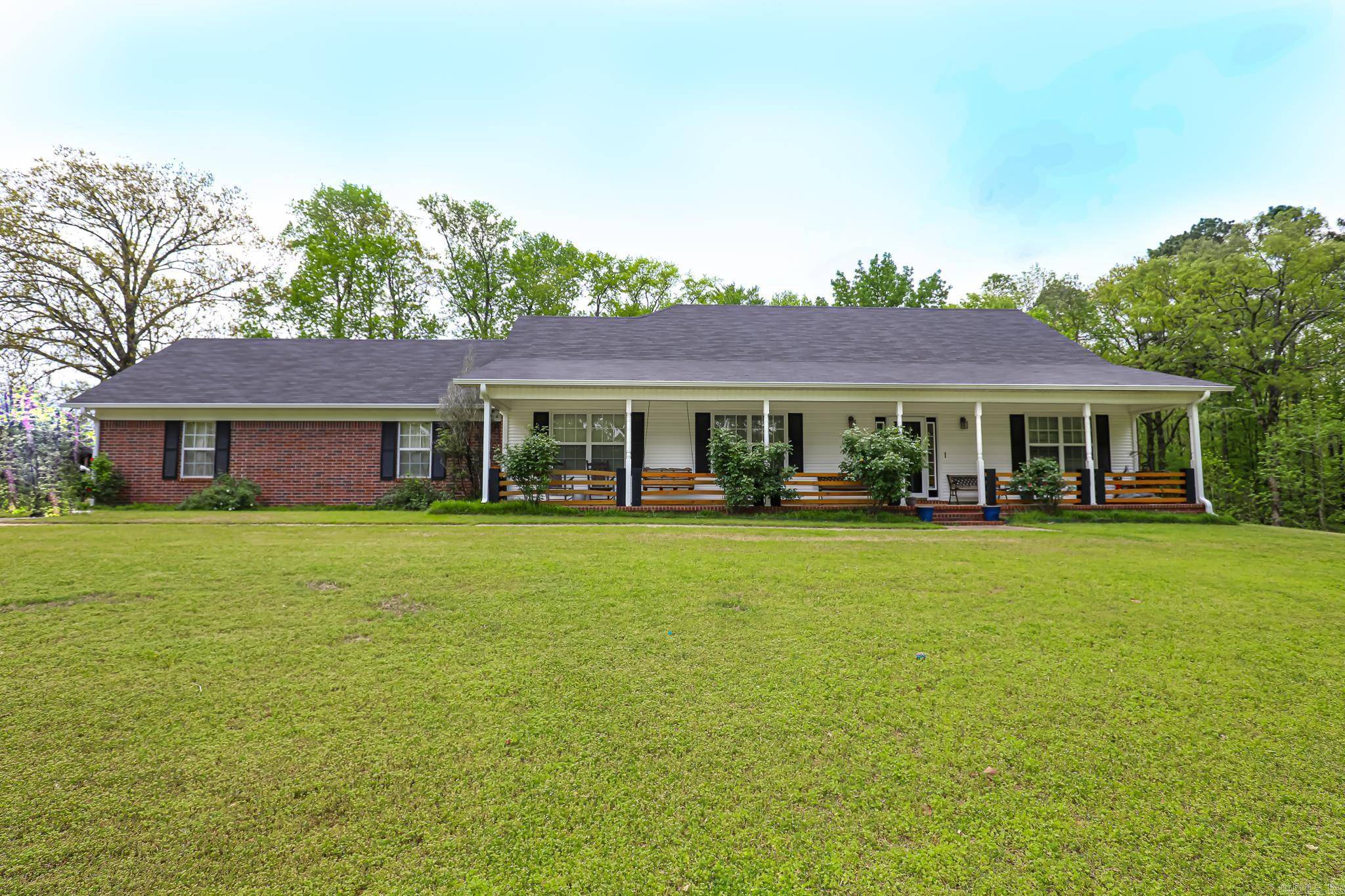 Alexander, AR 72002,7966 SEVERN LANDING Road