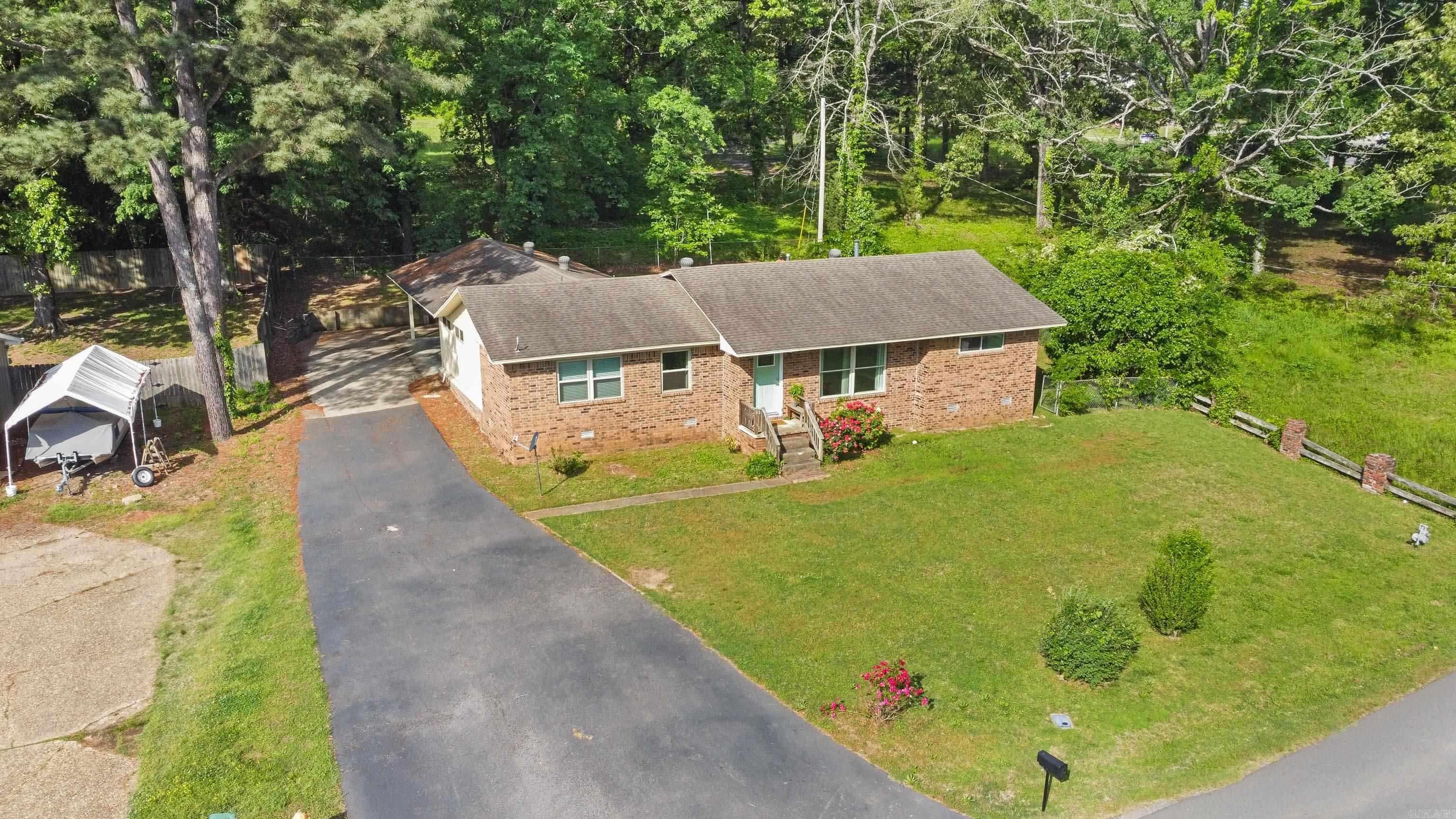 Benton, AR 72015,2318 W Lakeview